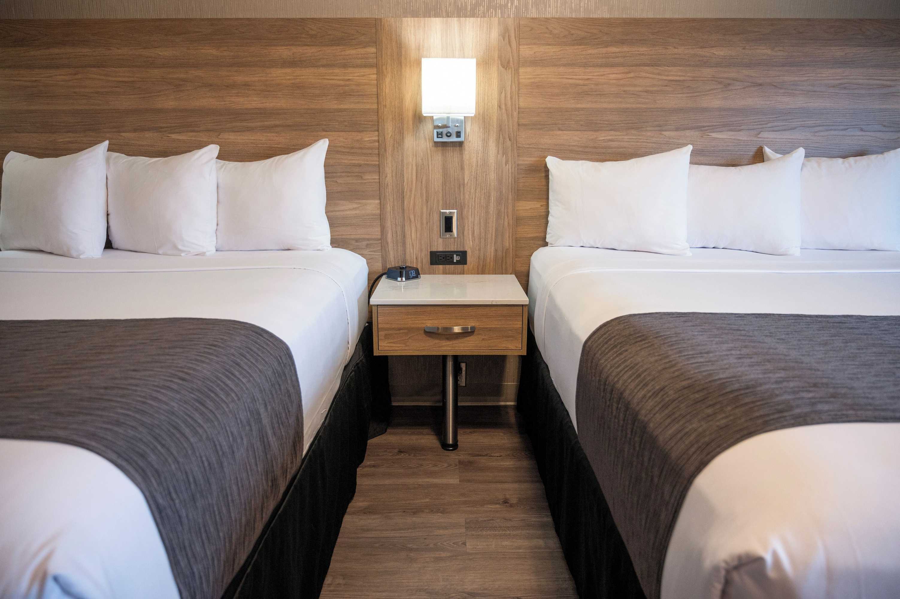 Gift card for Hotel & Suites Le Dauphin Quebec Gift card for Hotel & Suites Le Dauphin Quebec