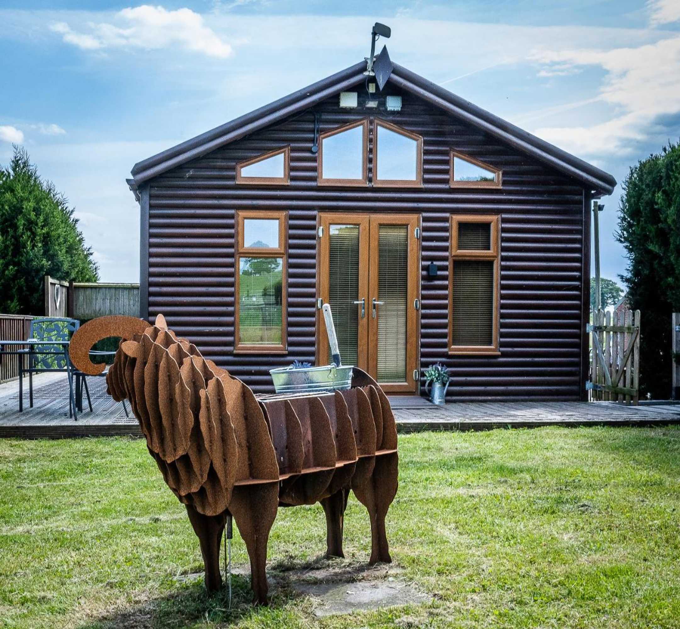 Gift card for Fairview Farm Holiday Accommodation 14 Luxury Lodges,cabins Suitable For Couples ,families And Groups,wedding Guests - Sleeps 2-65 Guests in Ravenshead, Nottingham Near Sherwood Forest Set in 88 Acres