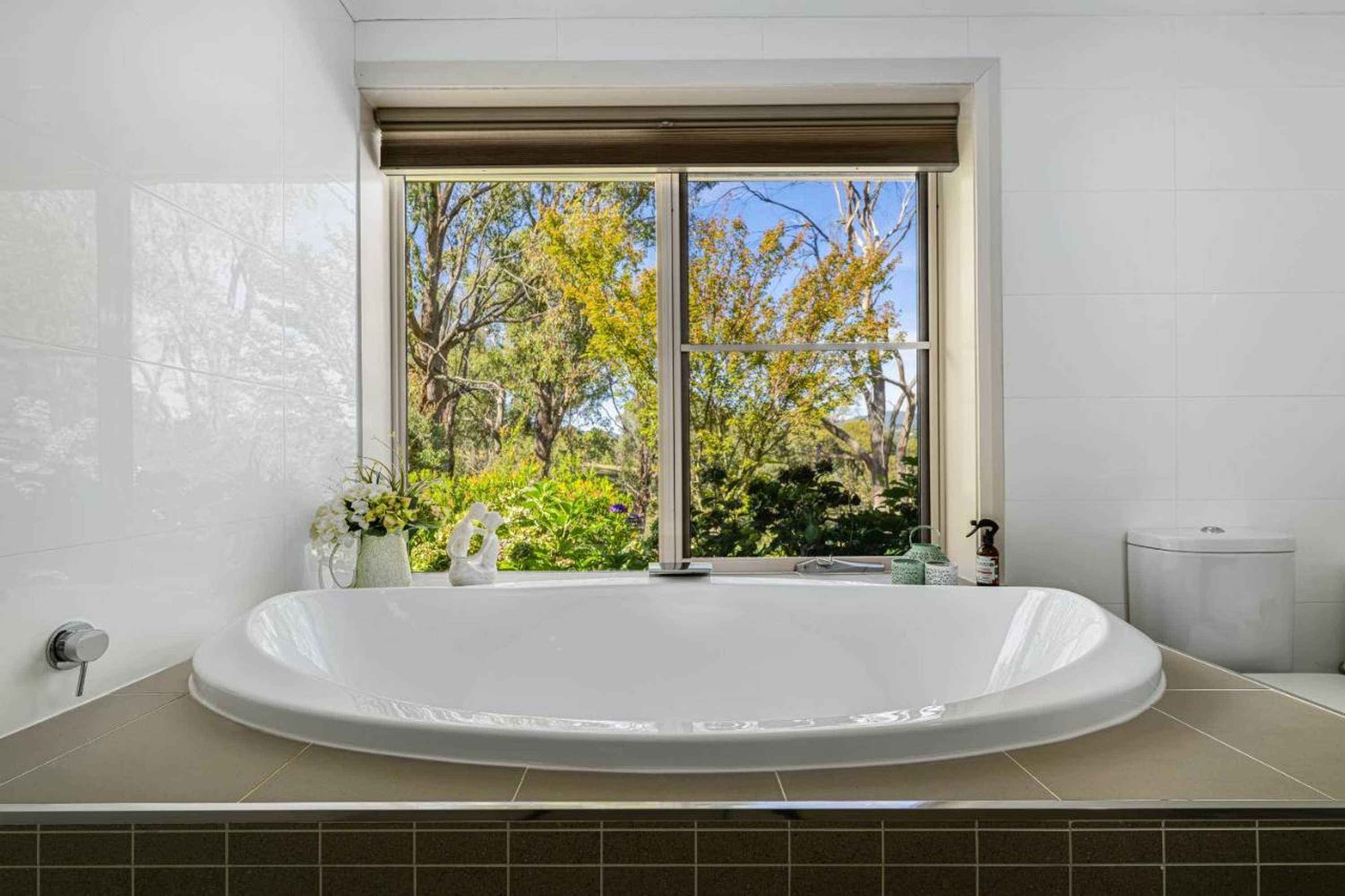 Gift card for Lakeview Luxury Retreat