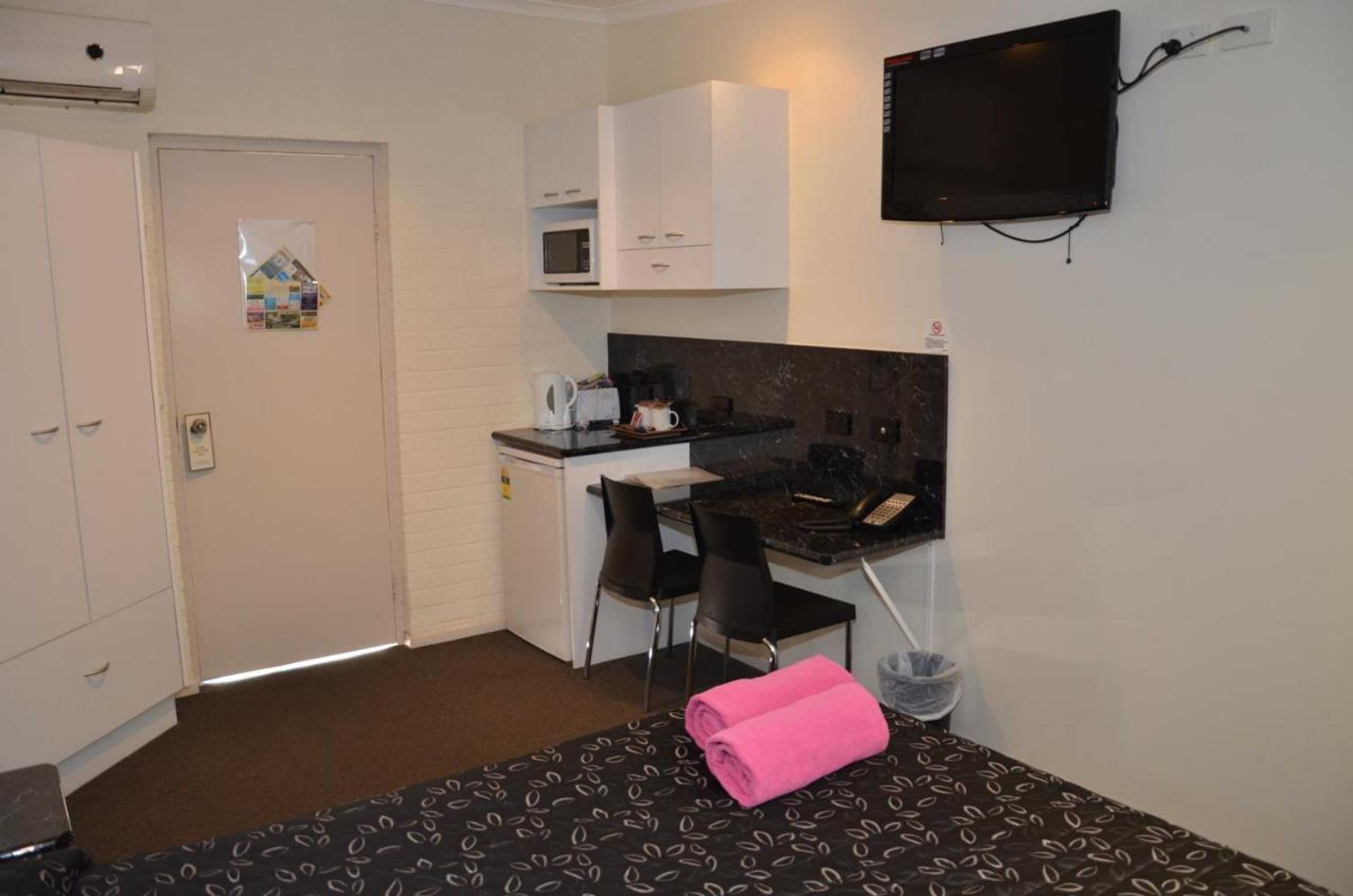 Gift card for Warwick Motor Inn