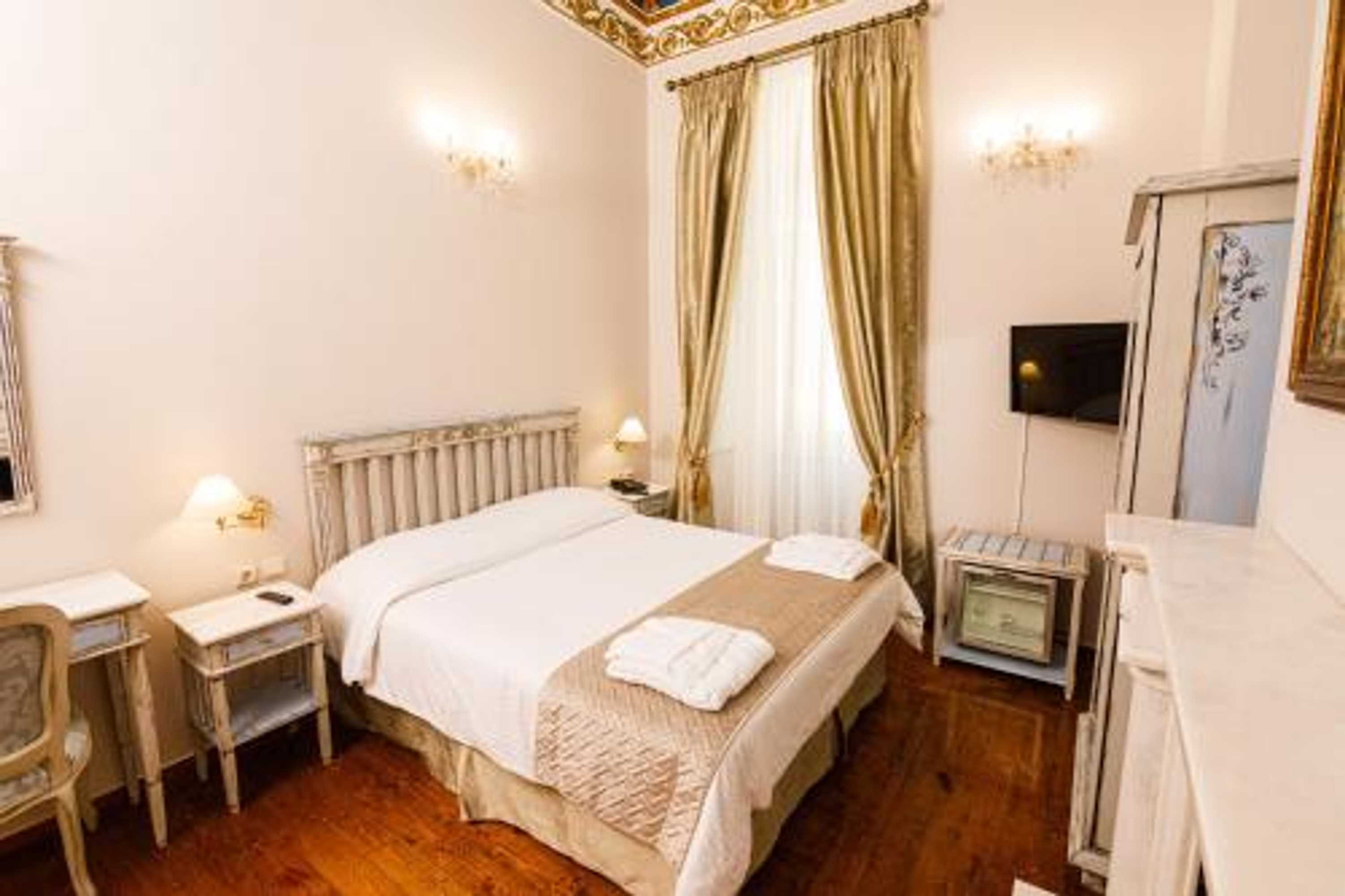 Gift card for Palaiologos Luxury City Hotel Gift card for Palaiologos Luxury City Hotel