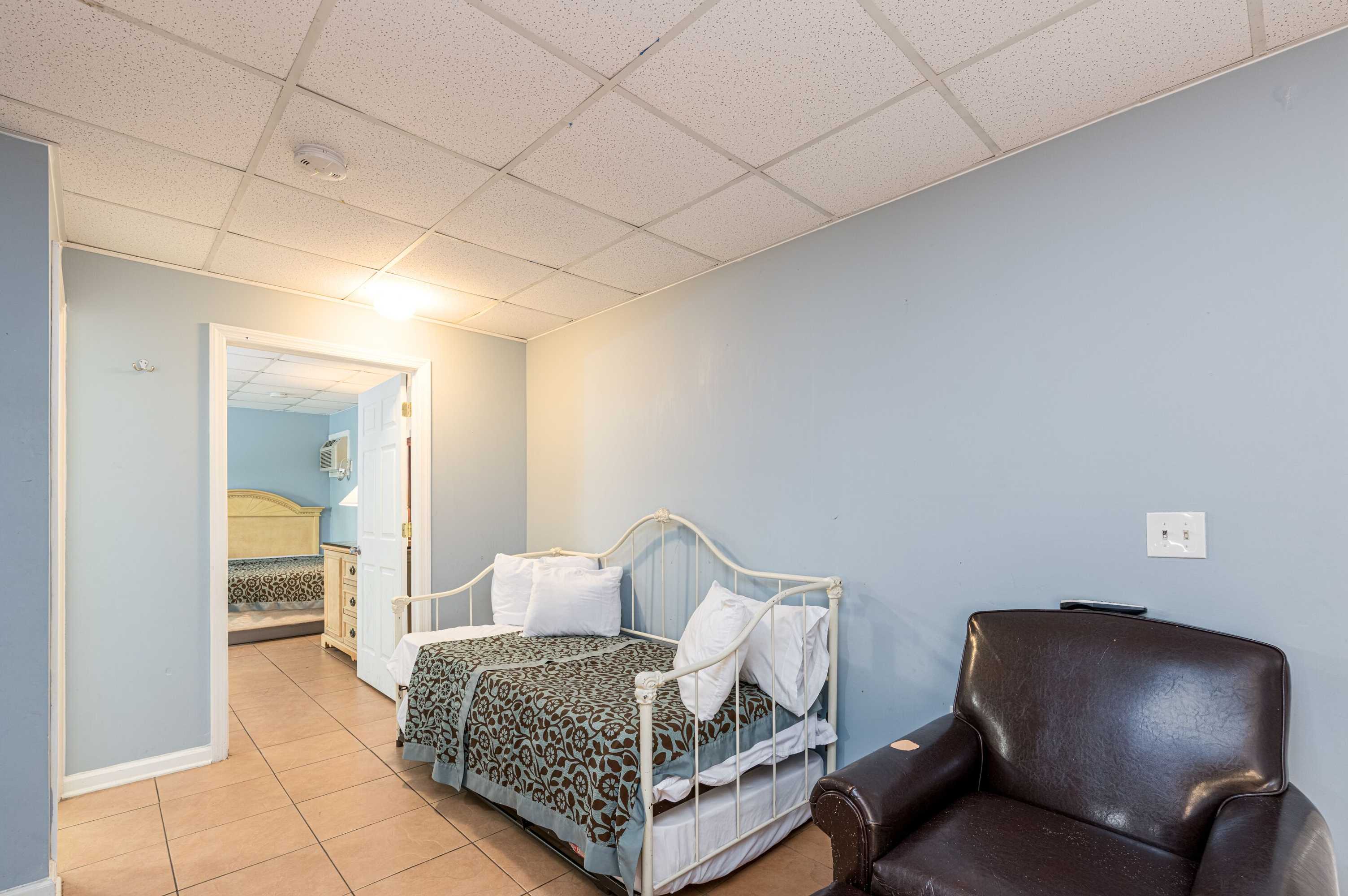 Gift card for Hotel Charlee Villas by The Beach Gift card for Hotel Charlee Villas by The Beach