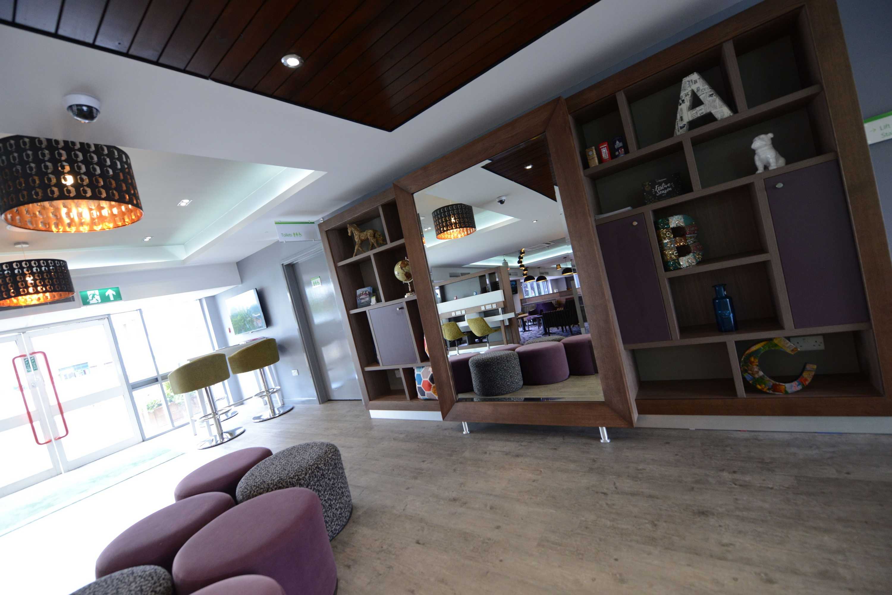 Gift card for Holiday Inn Wolverhampton - Racecourse by Ihg Gift card for Holiday Inn Wolverhampton - Racecourse by Ihg