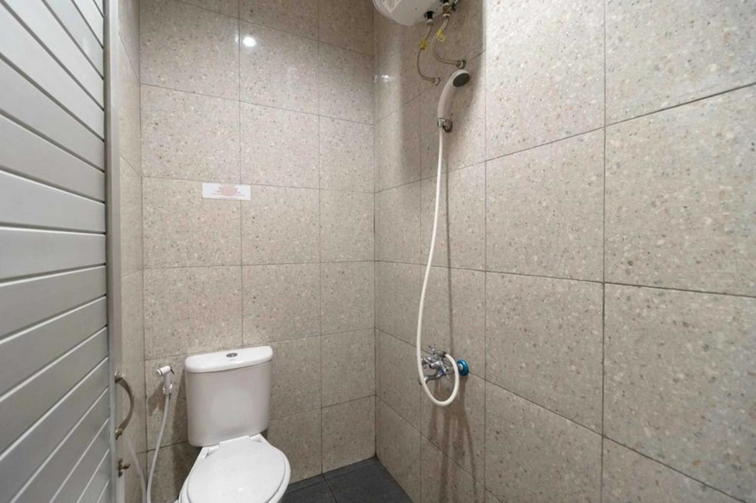 Gift card for Reddoorz Near RS Adam Malik Medan 2 Gift card for Reddoorz Near RS Adam Malik Medan 2