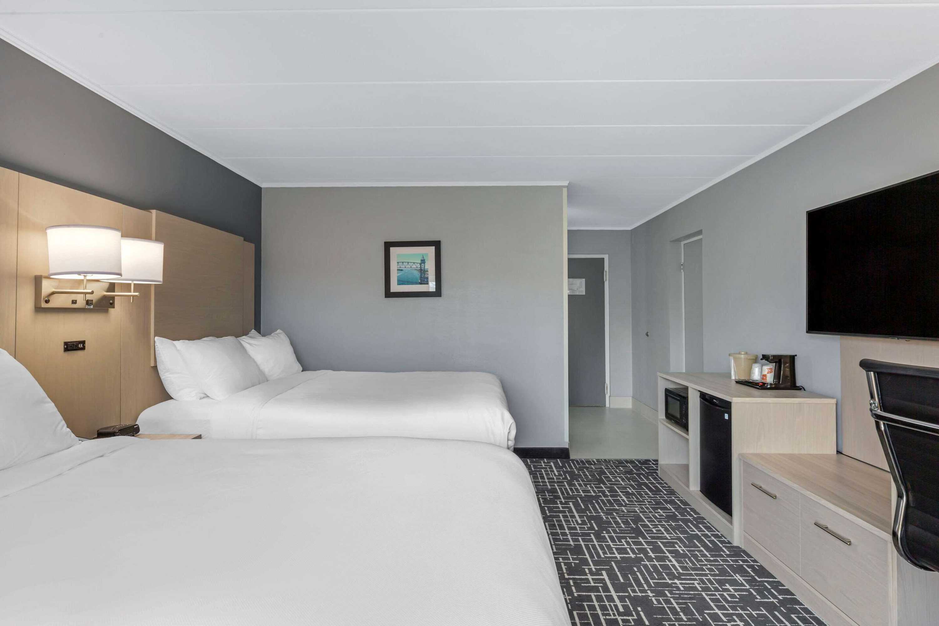 Gift card for Comfort Inn Hyannis - Cape Cod Gift card for Comfort Inn Hyannis - Cape Cod