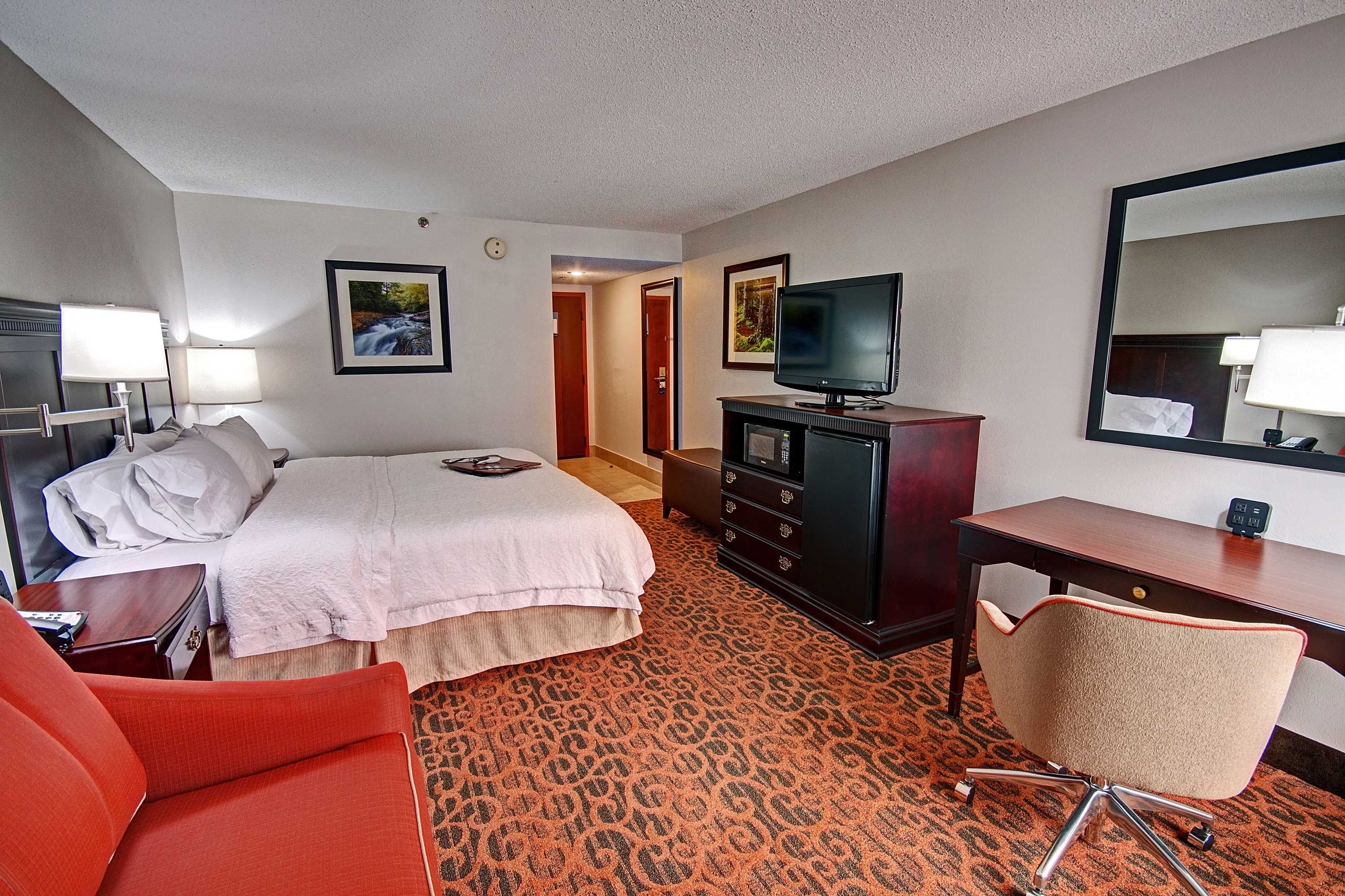 Gift card for Hampton Inn Parkersburg-Mineral Wells Gift card for Hampton Inn Parkersburg-Mineral Wells