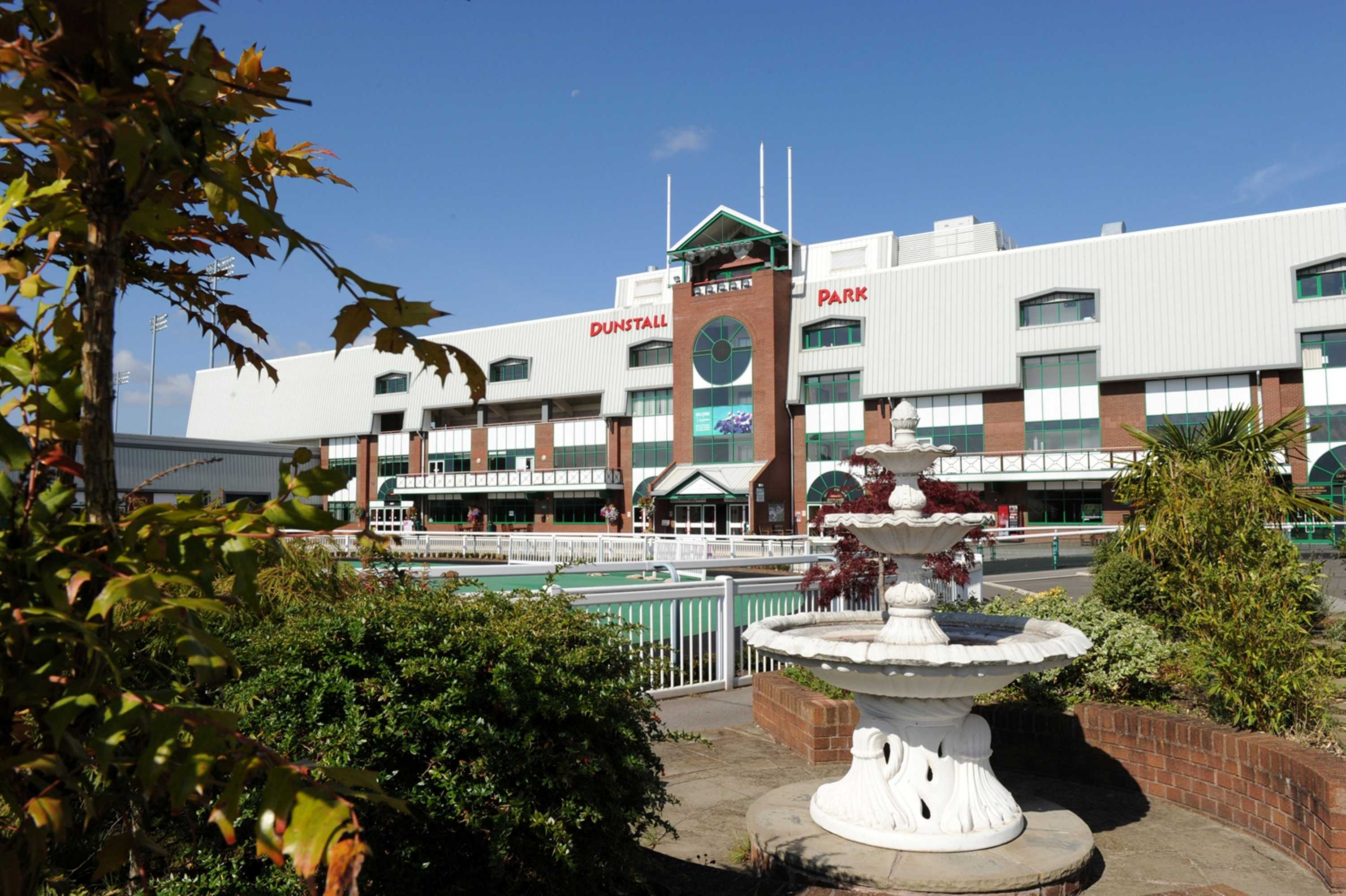 Gift card for Holiday Inn Wolverhampton - Racecourse by Ihg Gift card for Holiday Inn Wolverhampton - Racecourse by Ihg