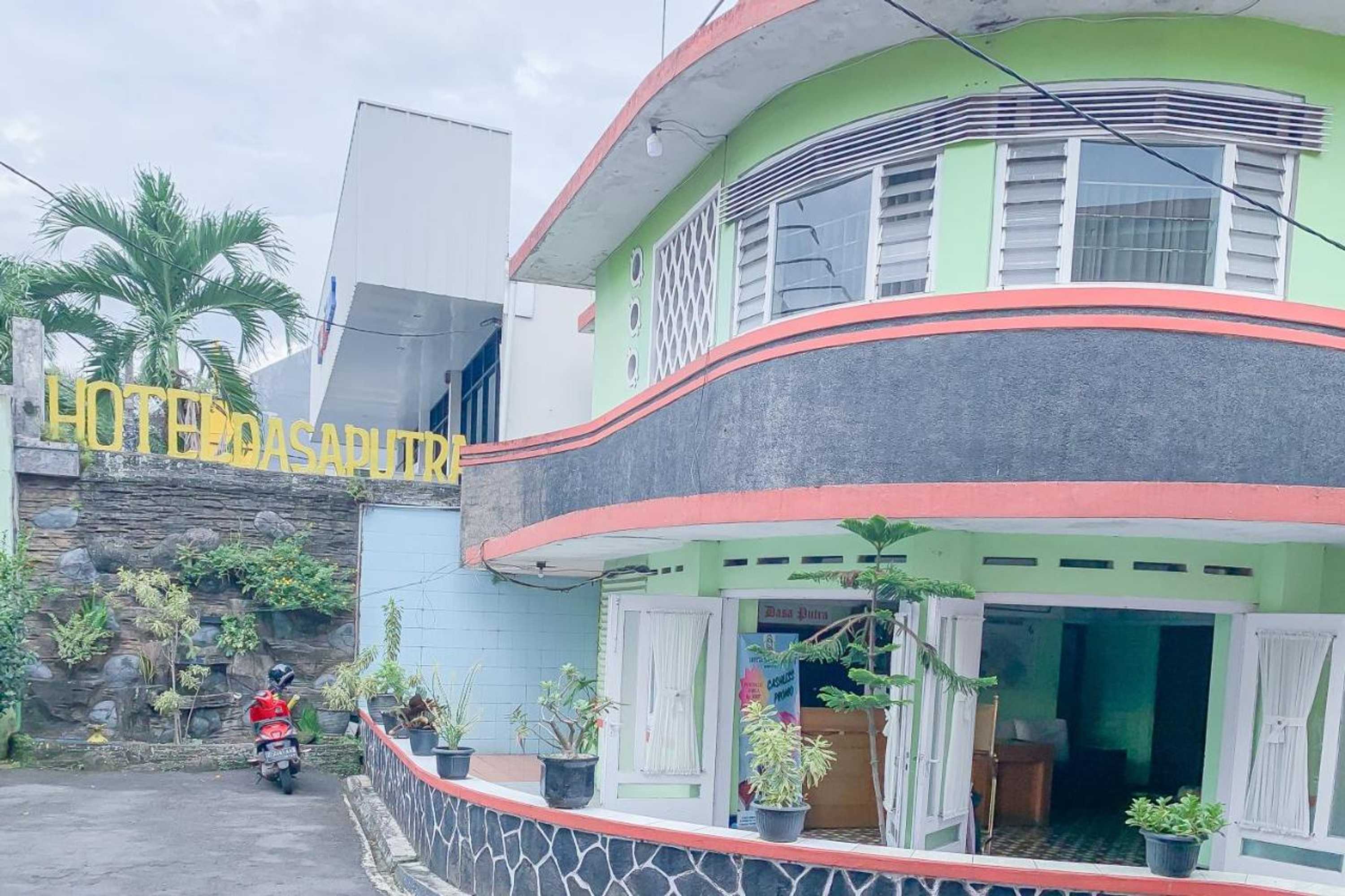 Gift card for Urbanview Hotel Dasa Putra Syariah Sumedang