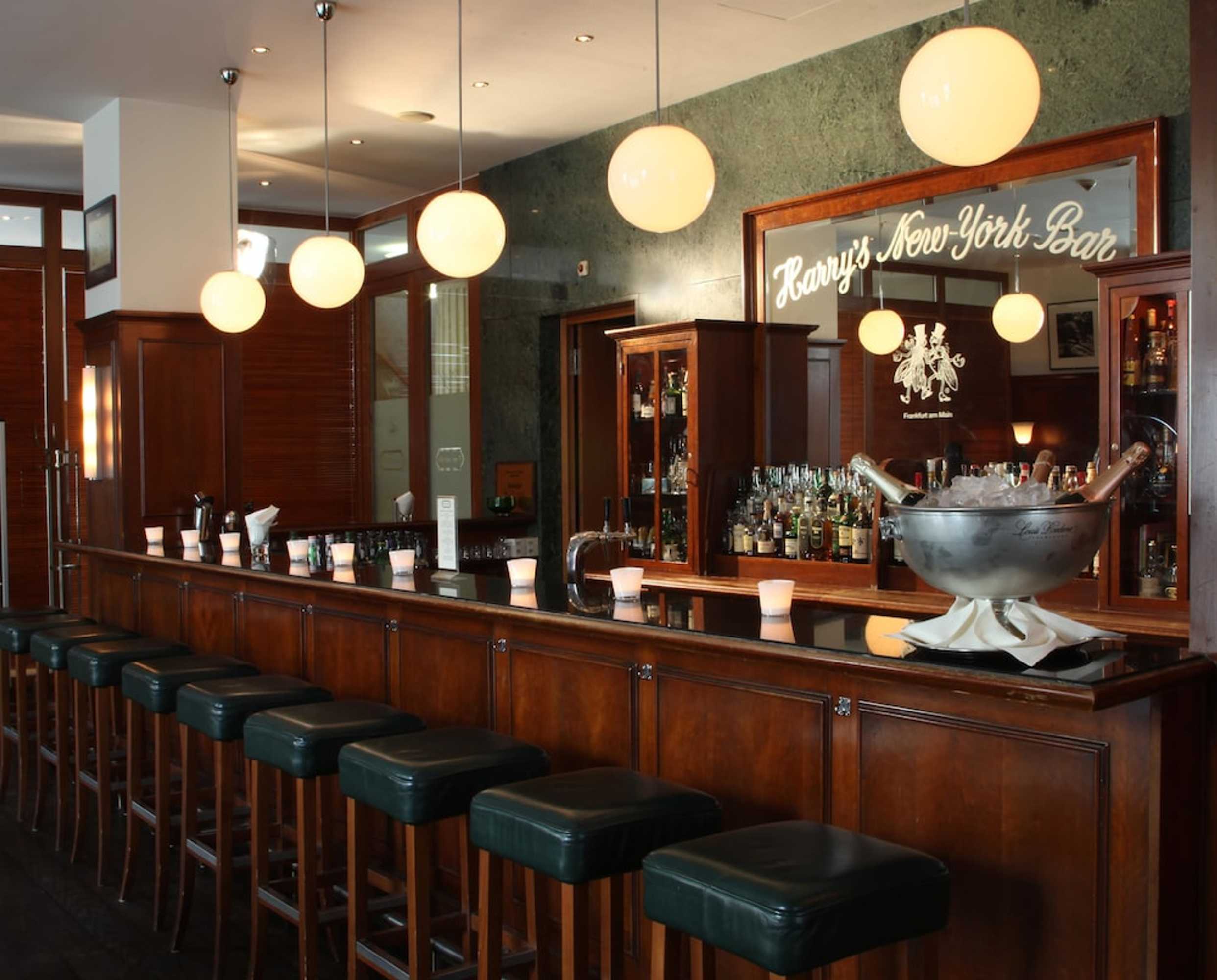 Gift card for Lindner Hotel Frankfurt Main Plaza, Part of Jdv by Hyatt