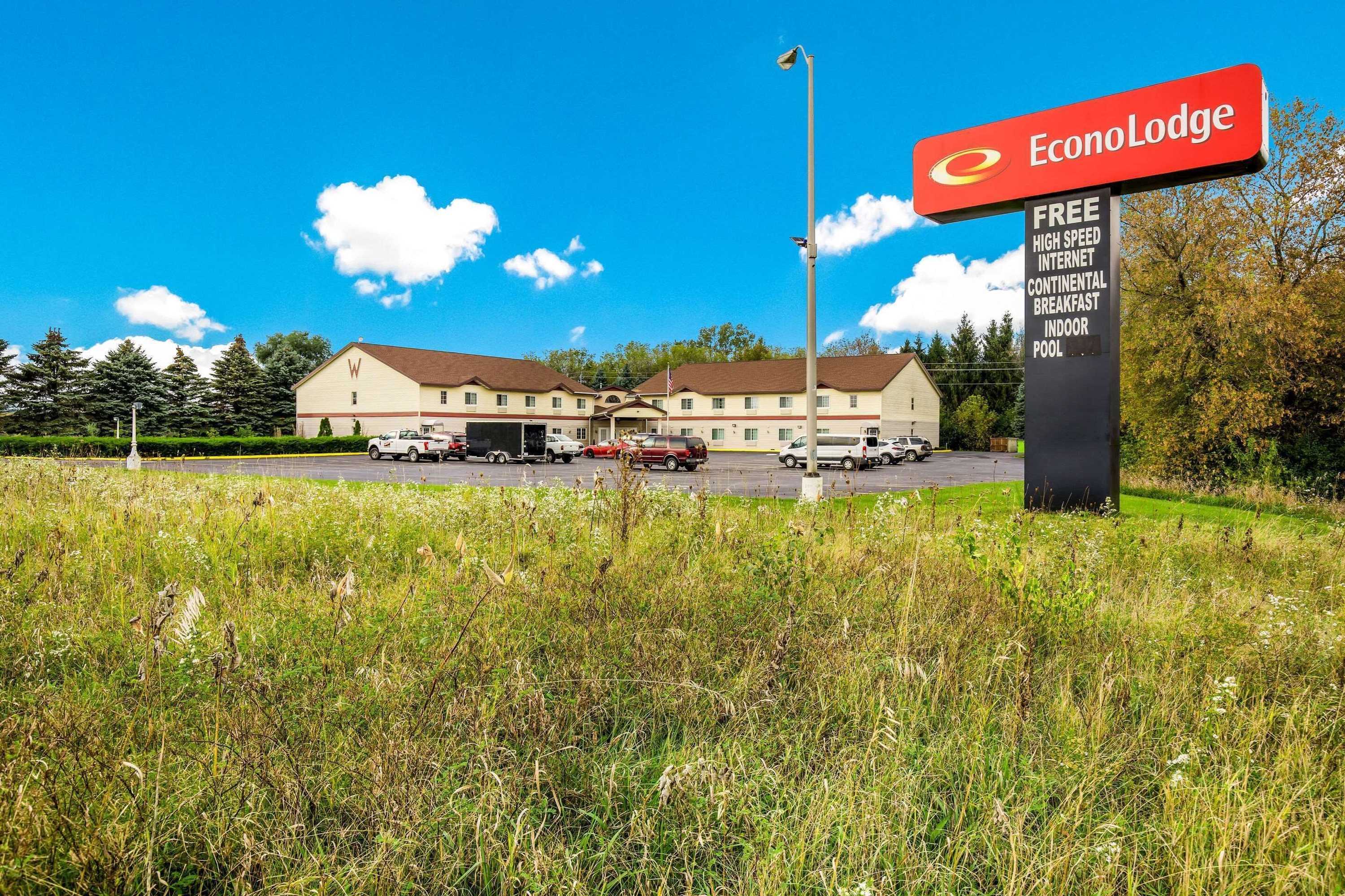 Gift card for Econo Lodge Lake Mills Gift card for Econo Lodge Lake Mills