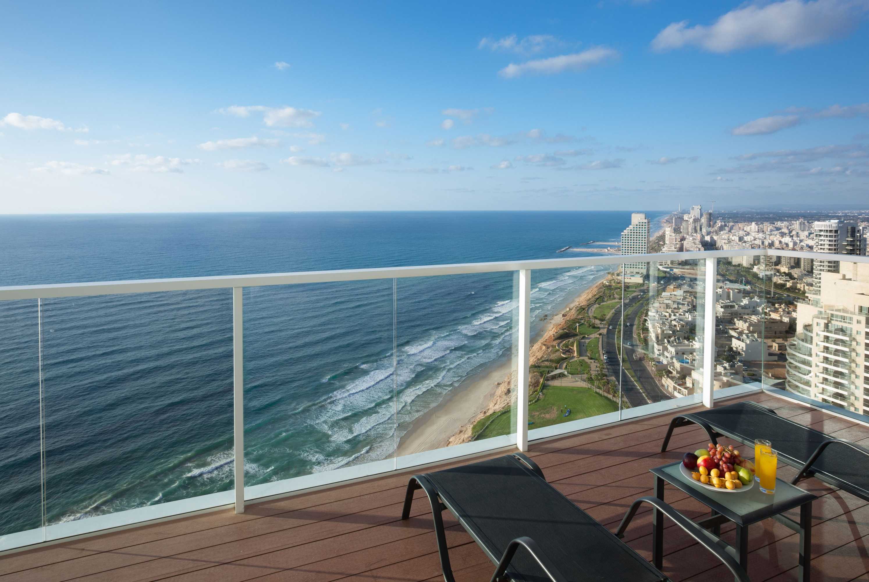 Gift card for Island Luxurious Suites Hotel Gift card for Island Luxurious Suites Hotel