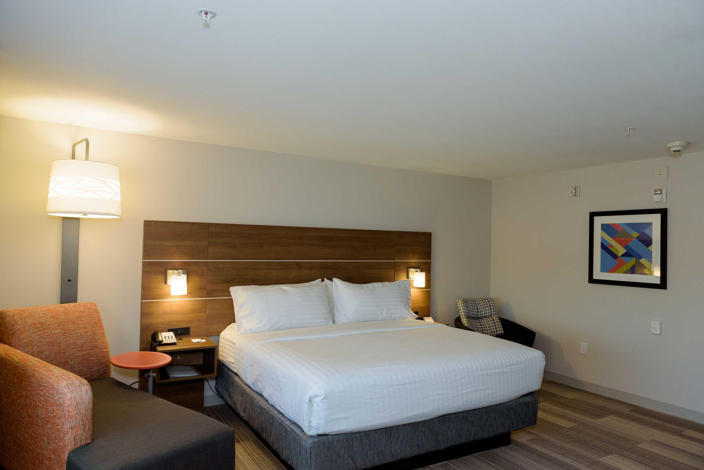 Gift card for Holiday Inn Express & Suites Mckinney - Frisco East by Ihg Gift card for Holiday Inn Express & Suites Mckinney - Frisco East by Ihg