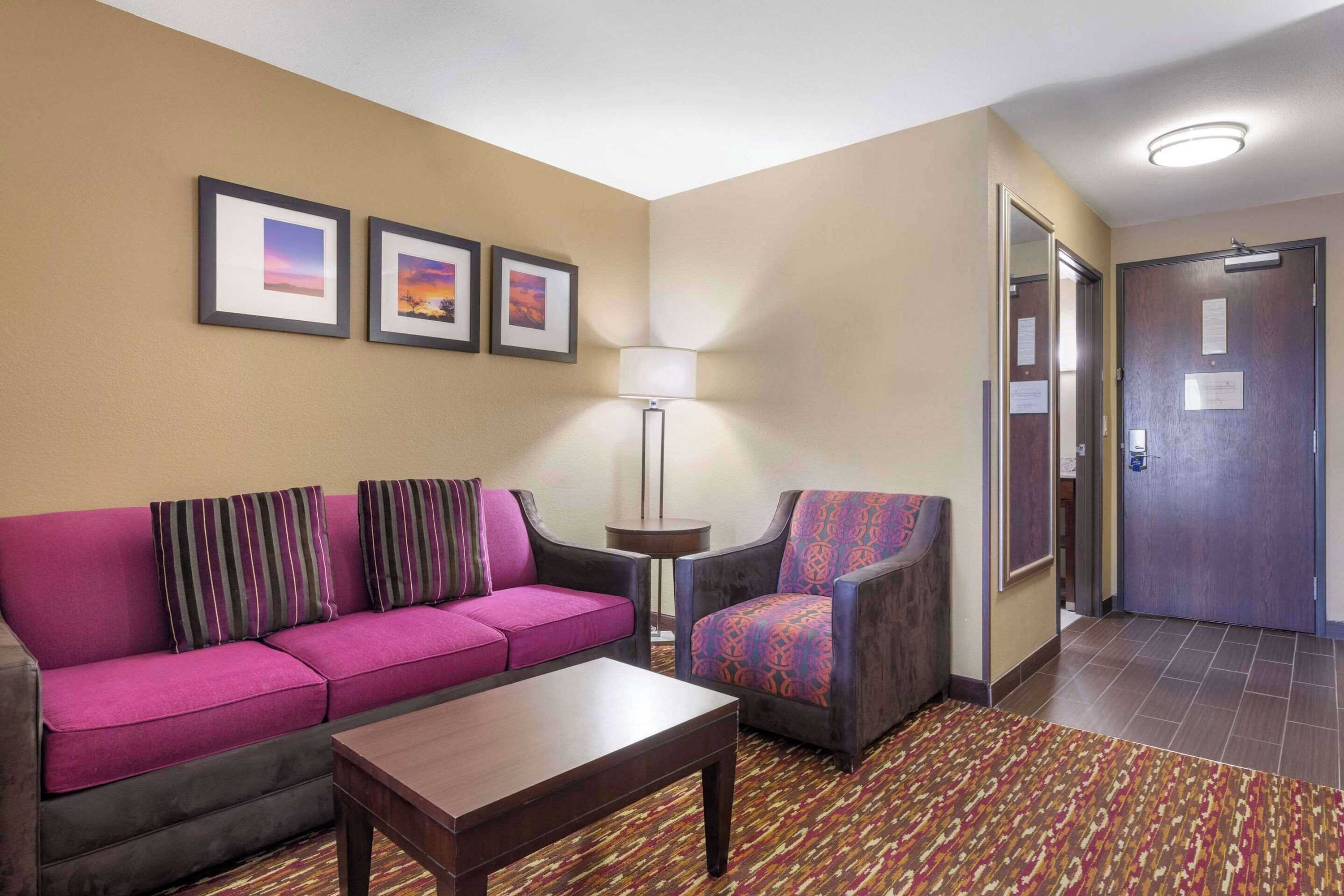 Gift card for Comfort Inn & Suites Artesia Gift card for Comfort Inn & Suites Artesia