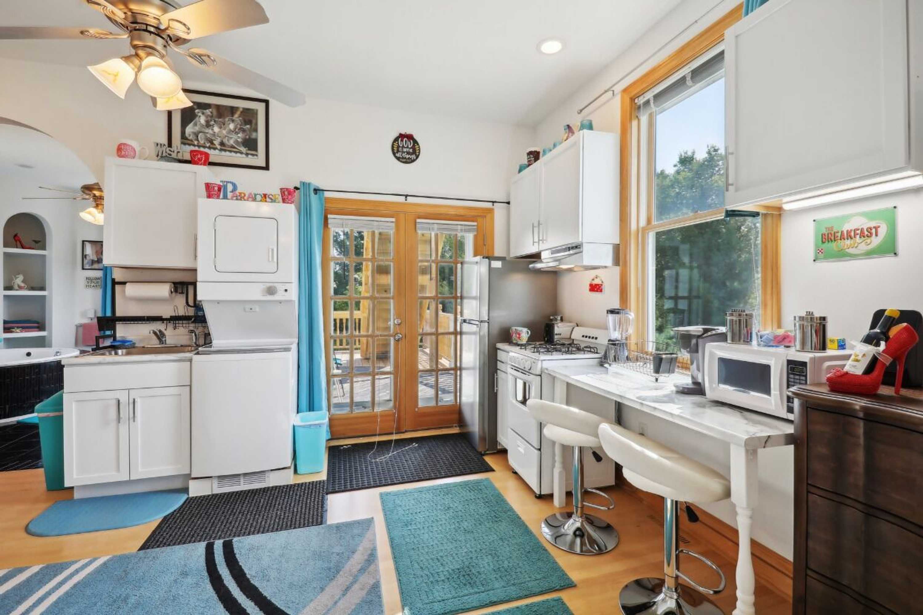 Gift card for The Starlight Tower Ocean Breeze Suite 1 Bedroom Apartment Hotel by Redawning