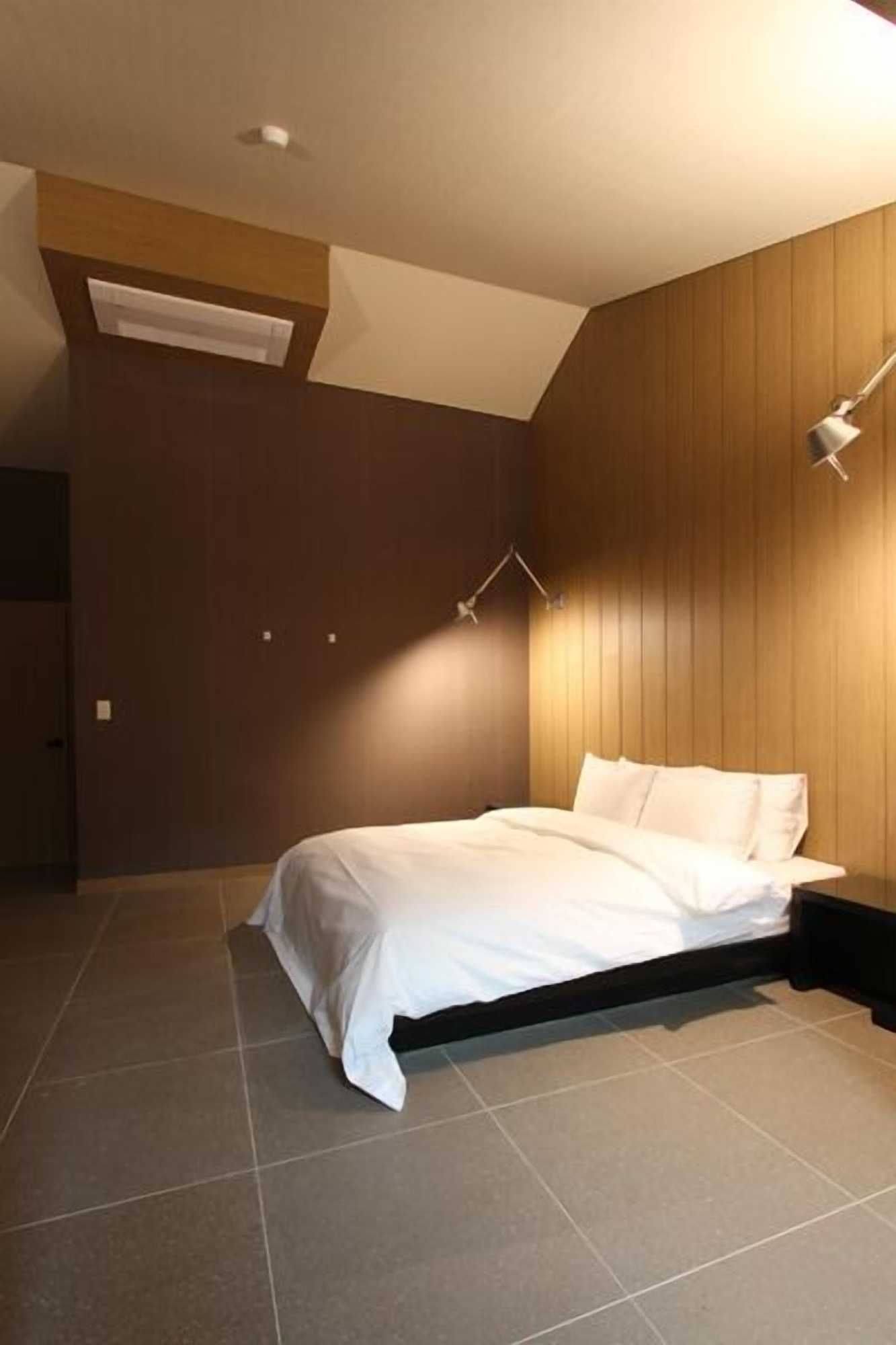 Gift card for Valentine Hotel