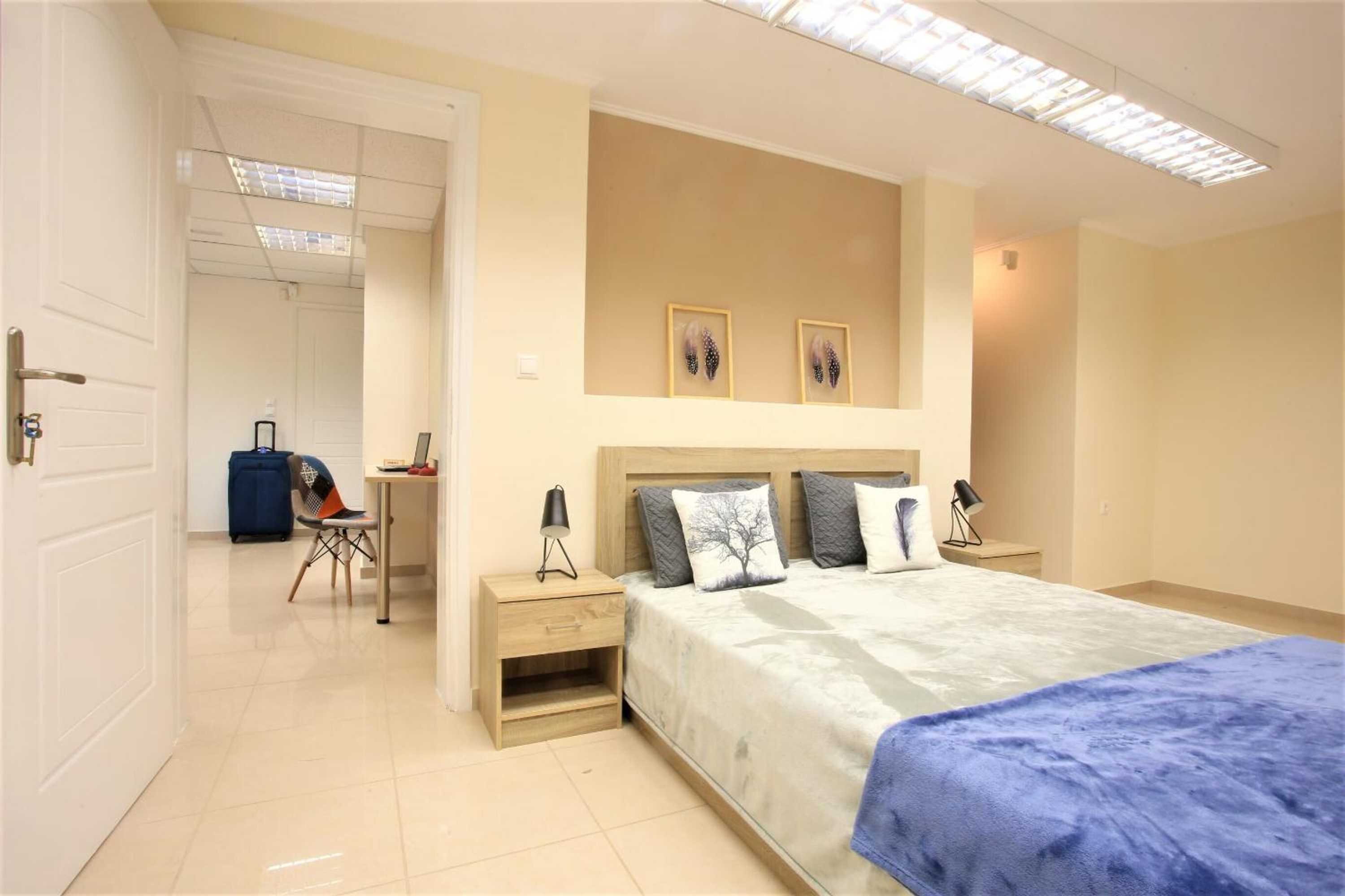 Gift card for GK Airport Suites - Free Shuttle Gift card for GK Airport Suites - Free Shuttle