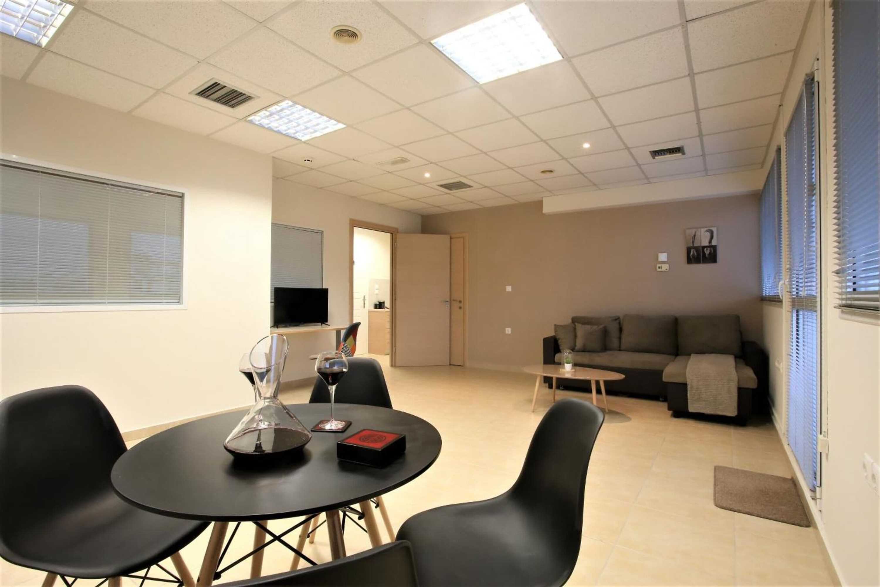 Gift card for GK Airport Suites - Free Shuttle Gift card for GK Airport Suites - Free Shuttle