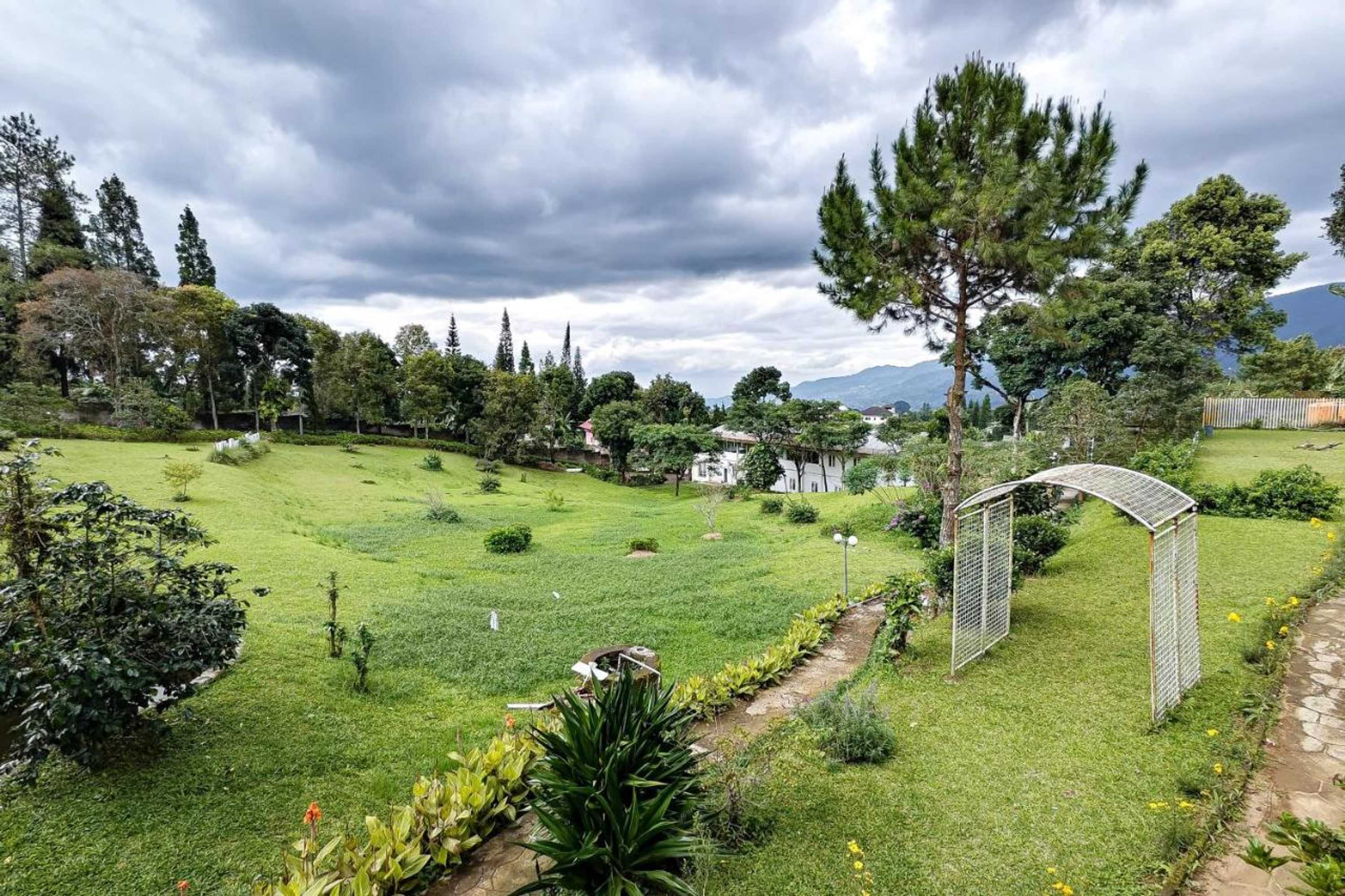 Gift card for Reddoorz Near Taman Safari 3