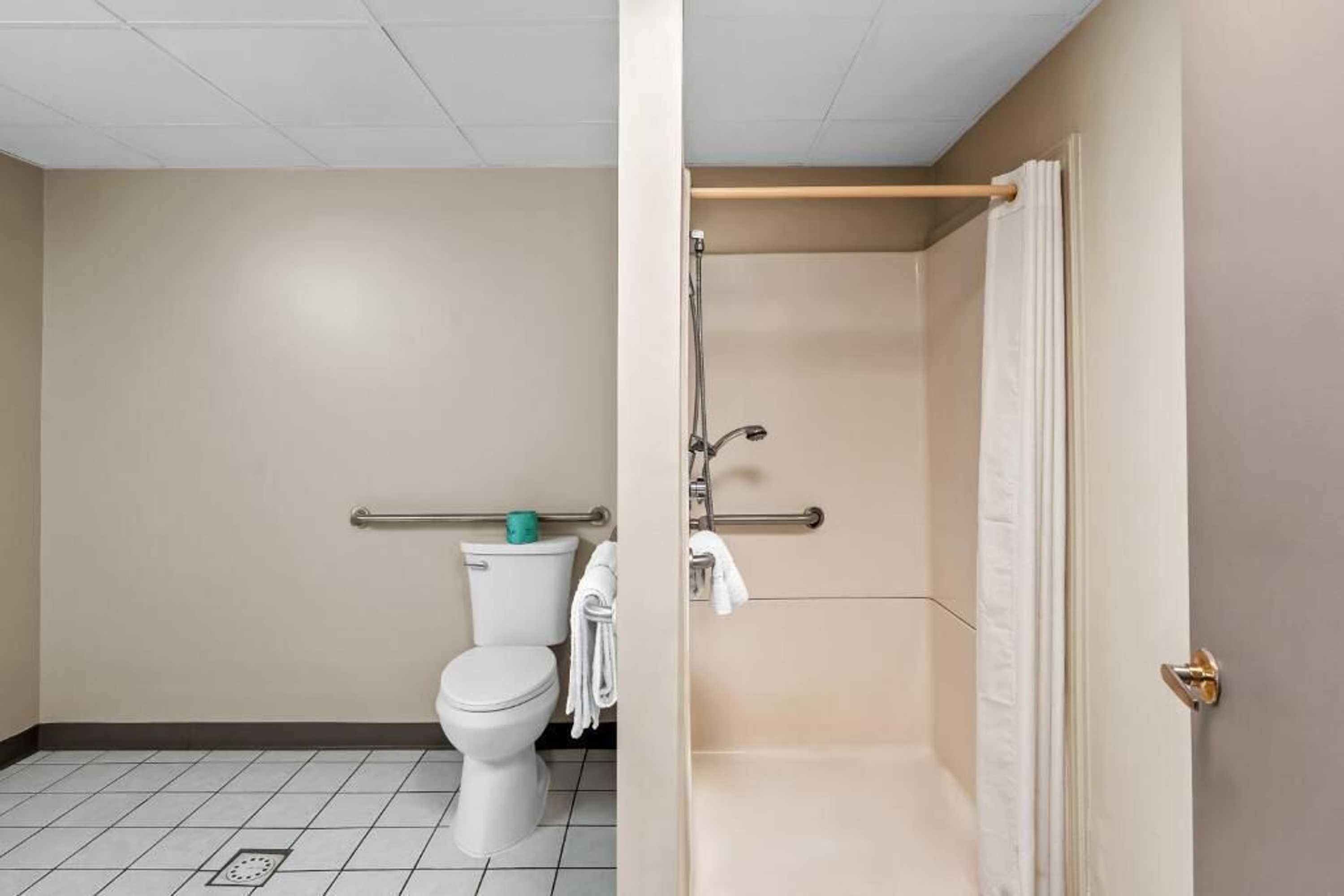 Gift card for Red Carpet Inn & Suites