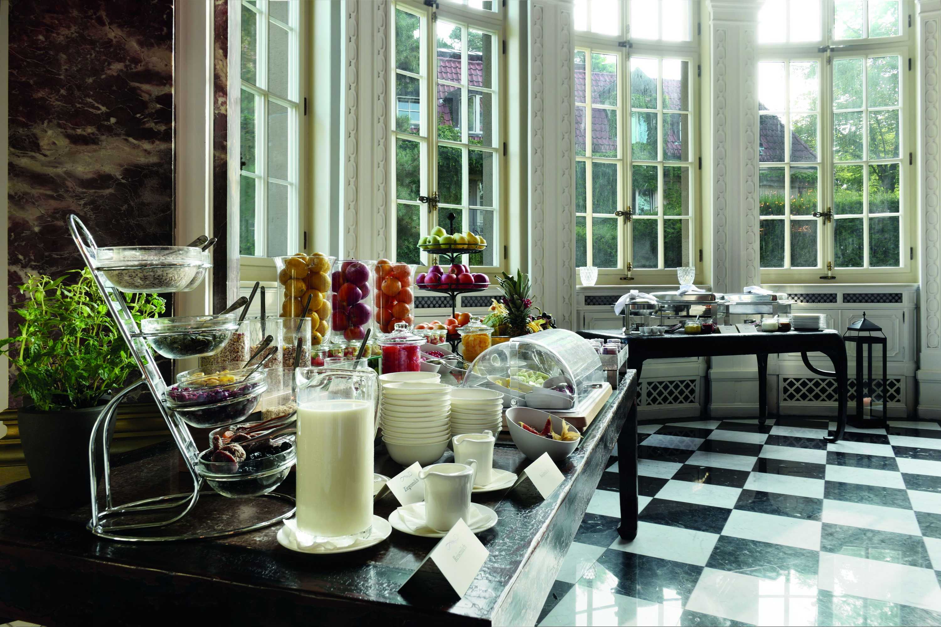 Gift card for Schlosshotel Berlin by Patrick Hellmann Gift card for Schlosshotel Berlin by Patrick Hellmann