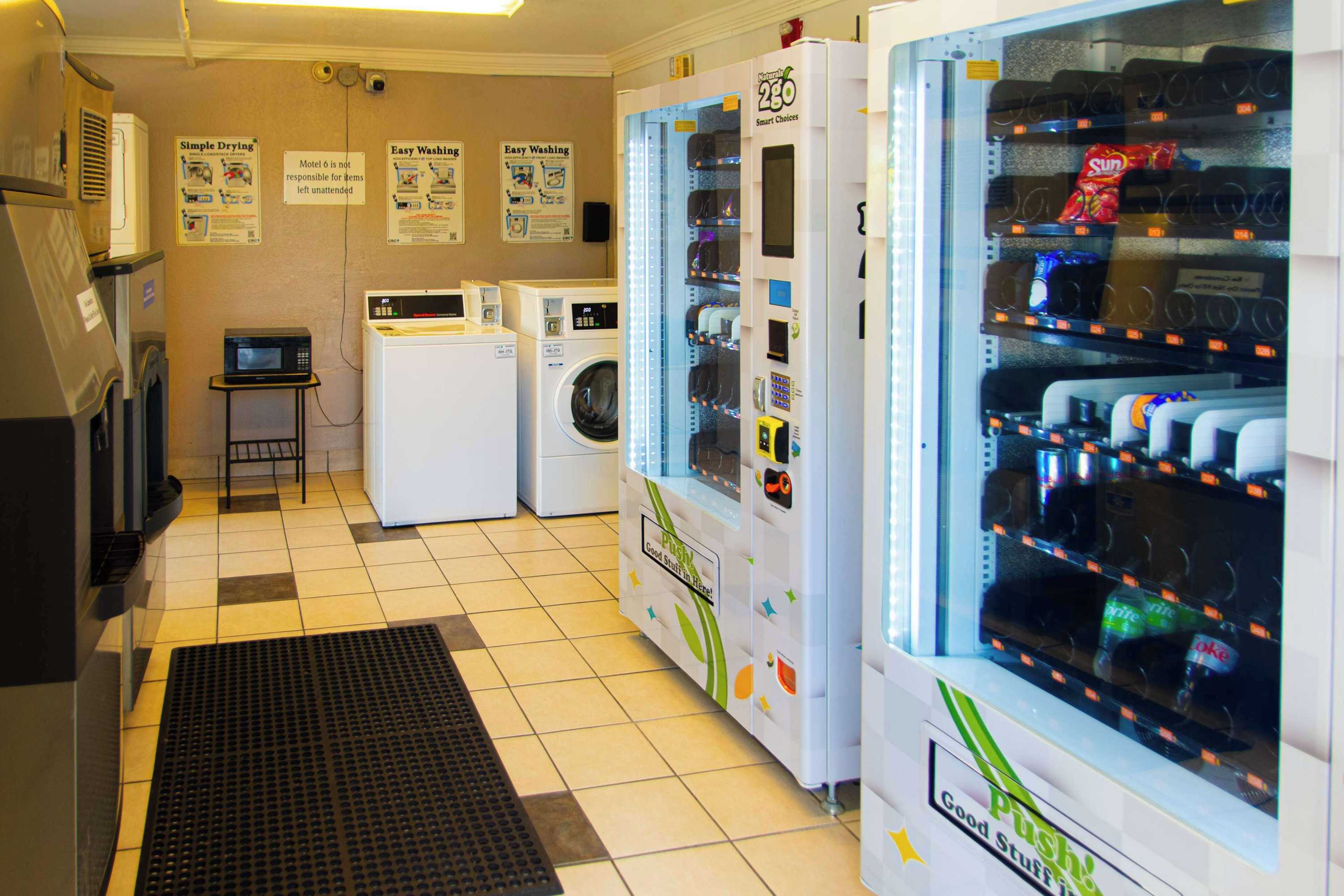 Gift card for Motel 6-Lantana West Palm Beach, FL Gift card for Motel 6-Lantana West Palm Beach, FL