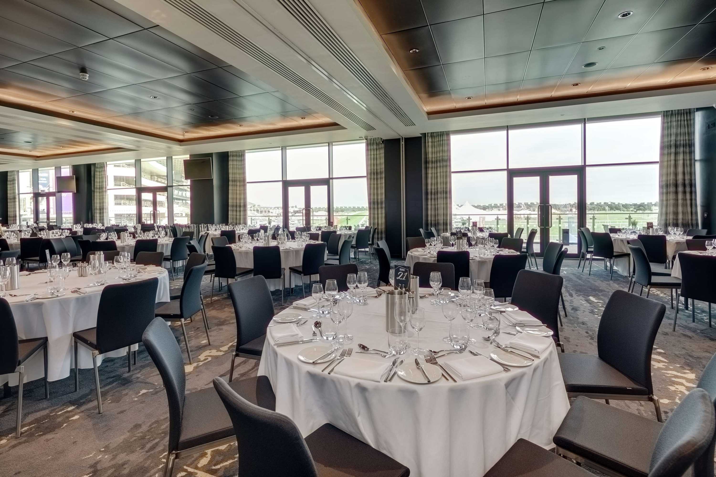 Gift card for Hilton Garden Inn Doncaster Racecourse Gift card for Hilton Garden Inn Doncaster Racecourse