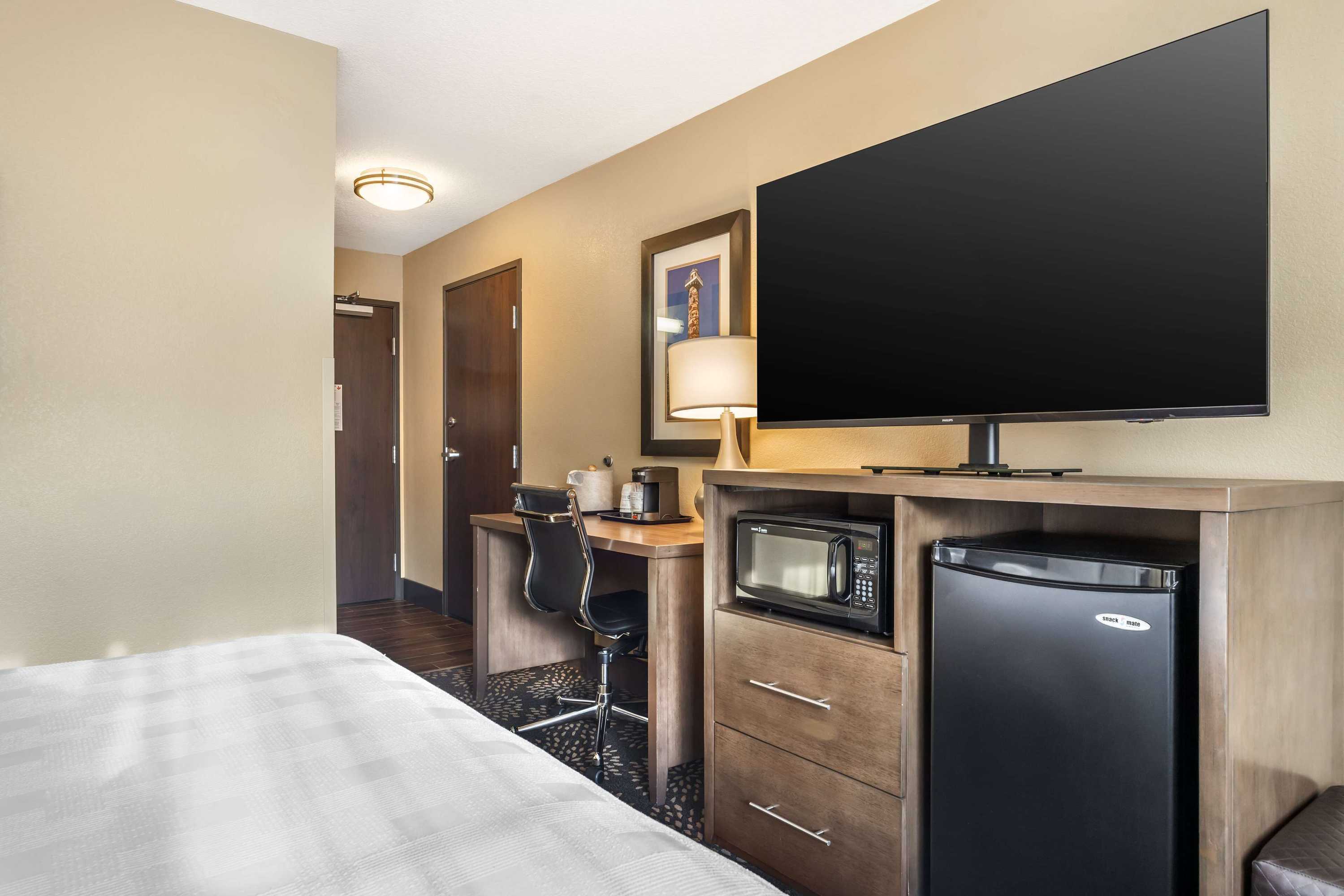 Gift card for Best Western Columbia River Waterfront Hotel Astoria Gift card for Best Western Columbia River Waterfront Hotel Astoria