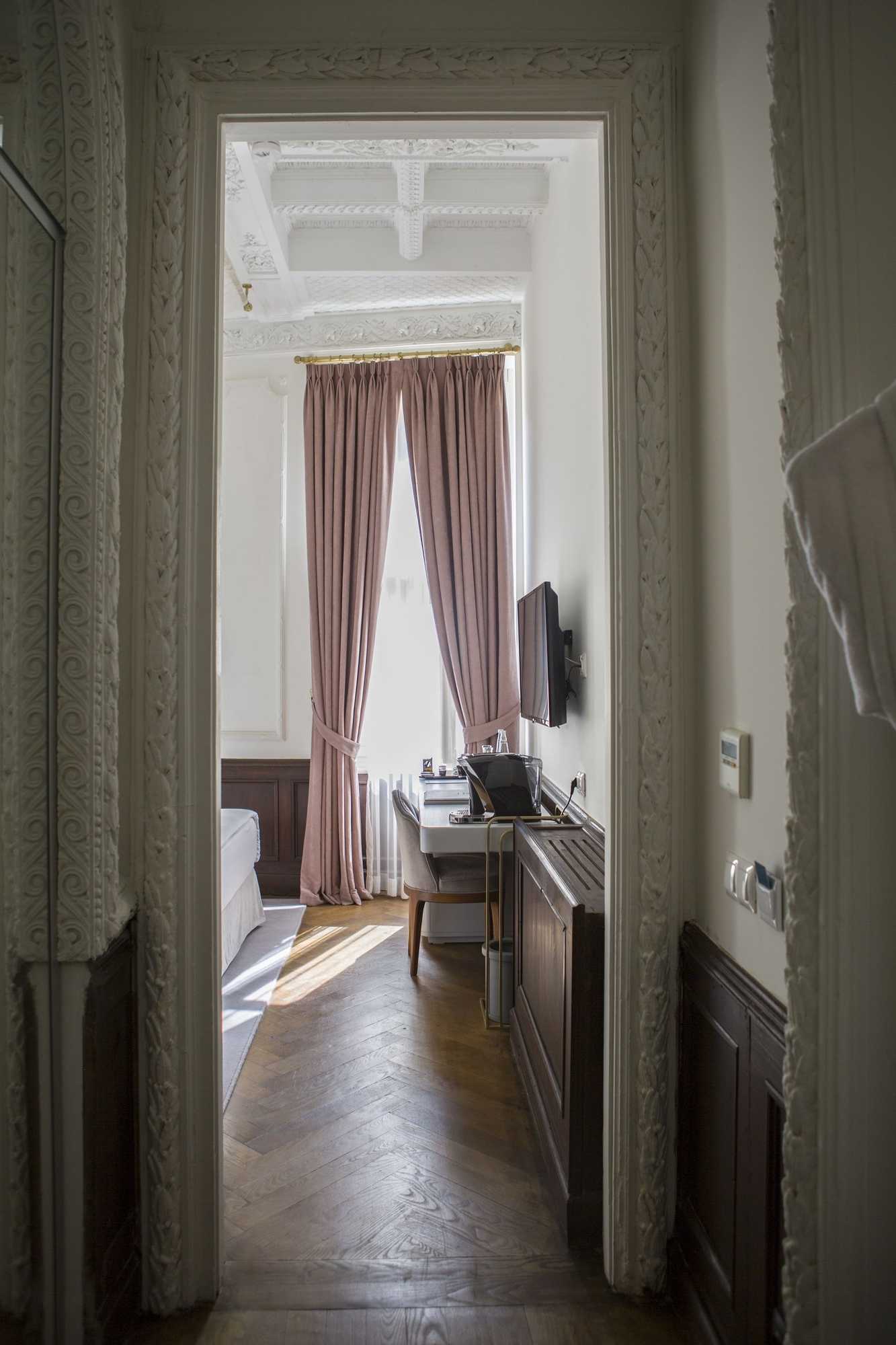 Gift card for Mr Cas Hotels - Special Class Gift card for Mr Cas Hotels - Special Class