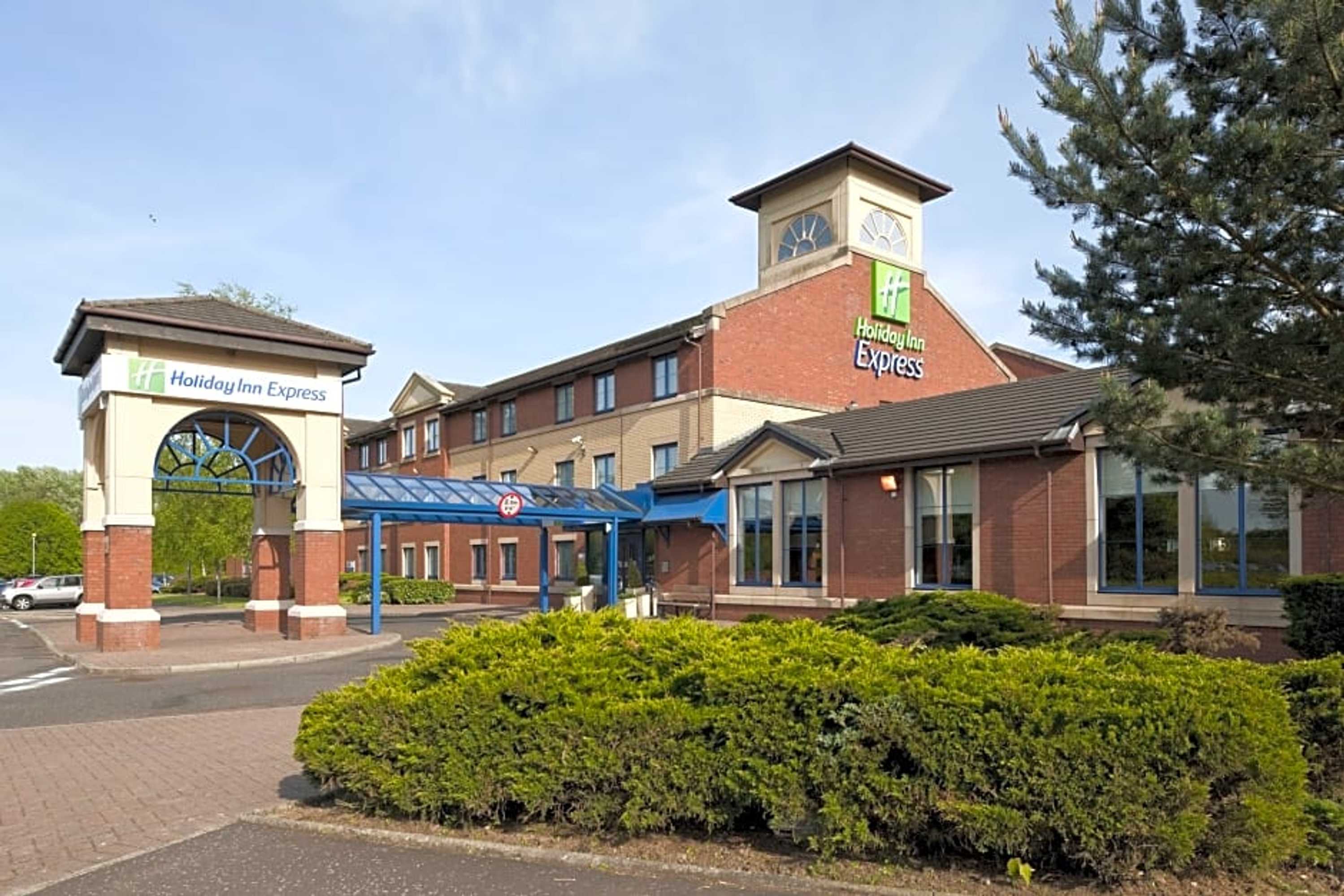 Gift card for Holiday Inn Express Strathclyde Park M74 Jct 5 by Ihg Gift card for Holiday Inn Express Strathclyde Park M74 Jct 5 by Ihg