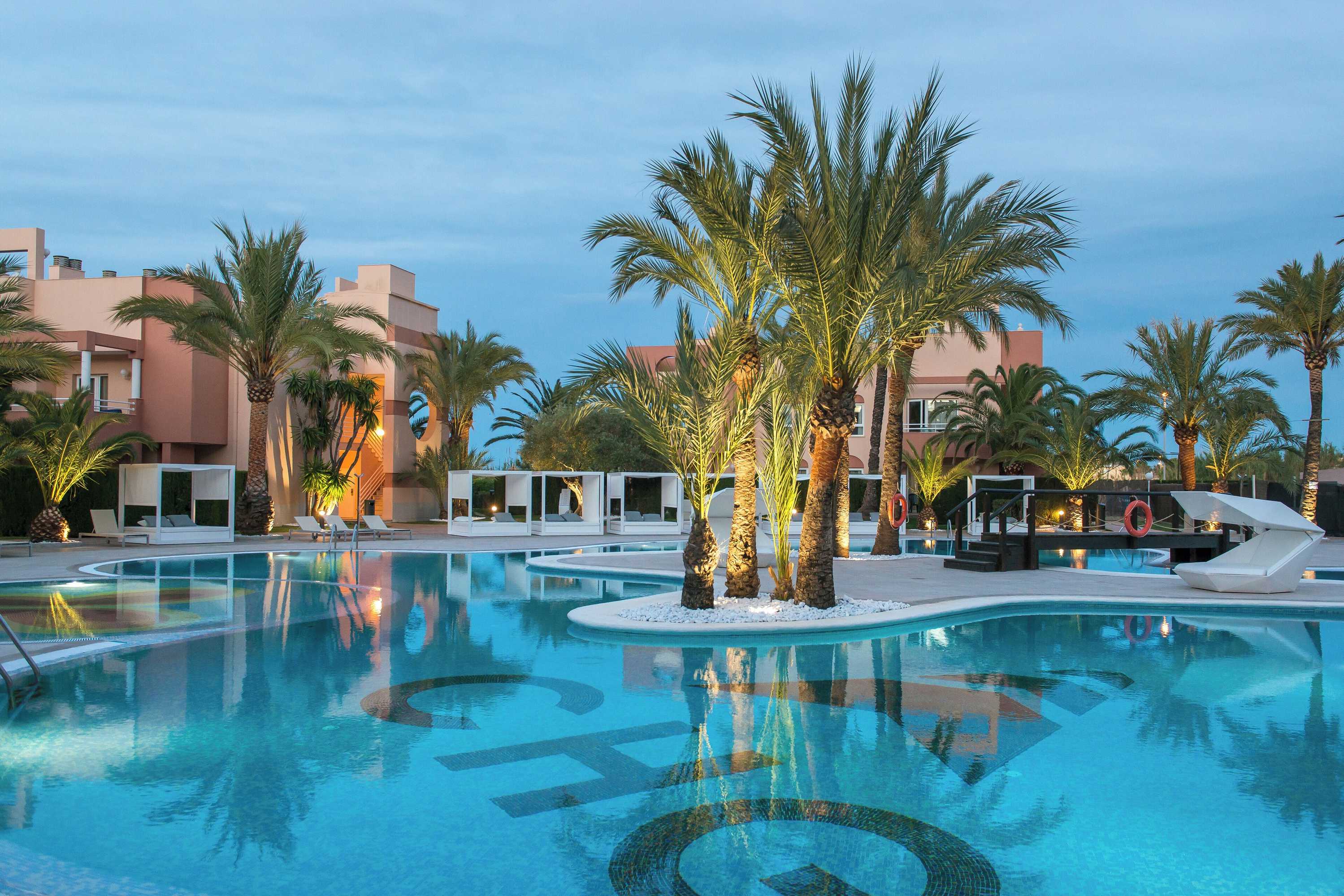 Gift card for Oliva Nova Beach & Golf Hotel Gift card for Oliva Nova Beach & Golf Hotel