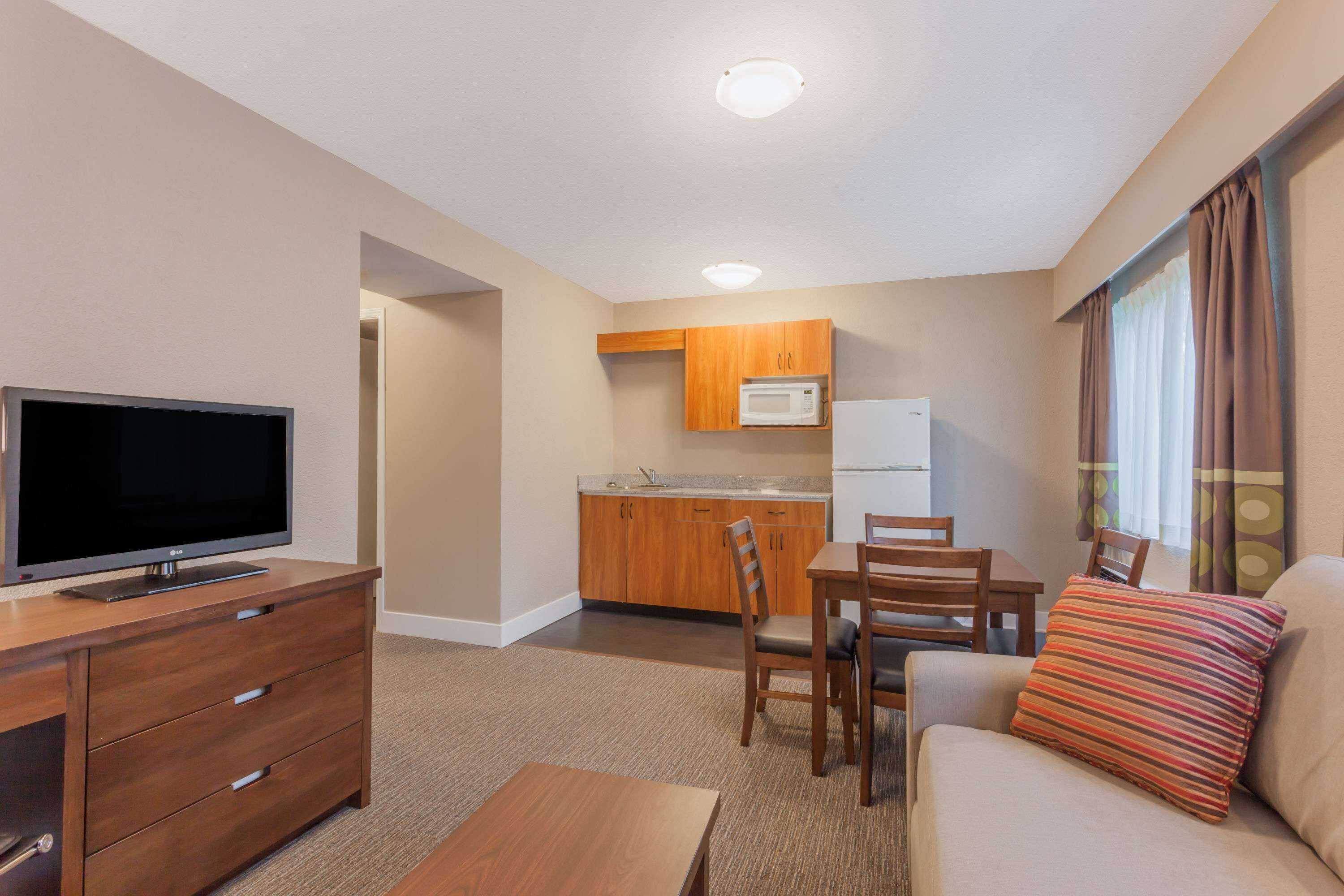 Gift card for Super 8 by Wyndham Abbotsford BC Gift card for Super 8 by Wyndham Abbotsford BC