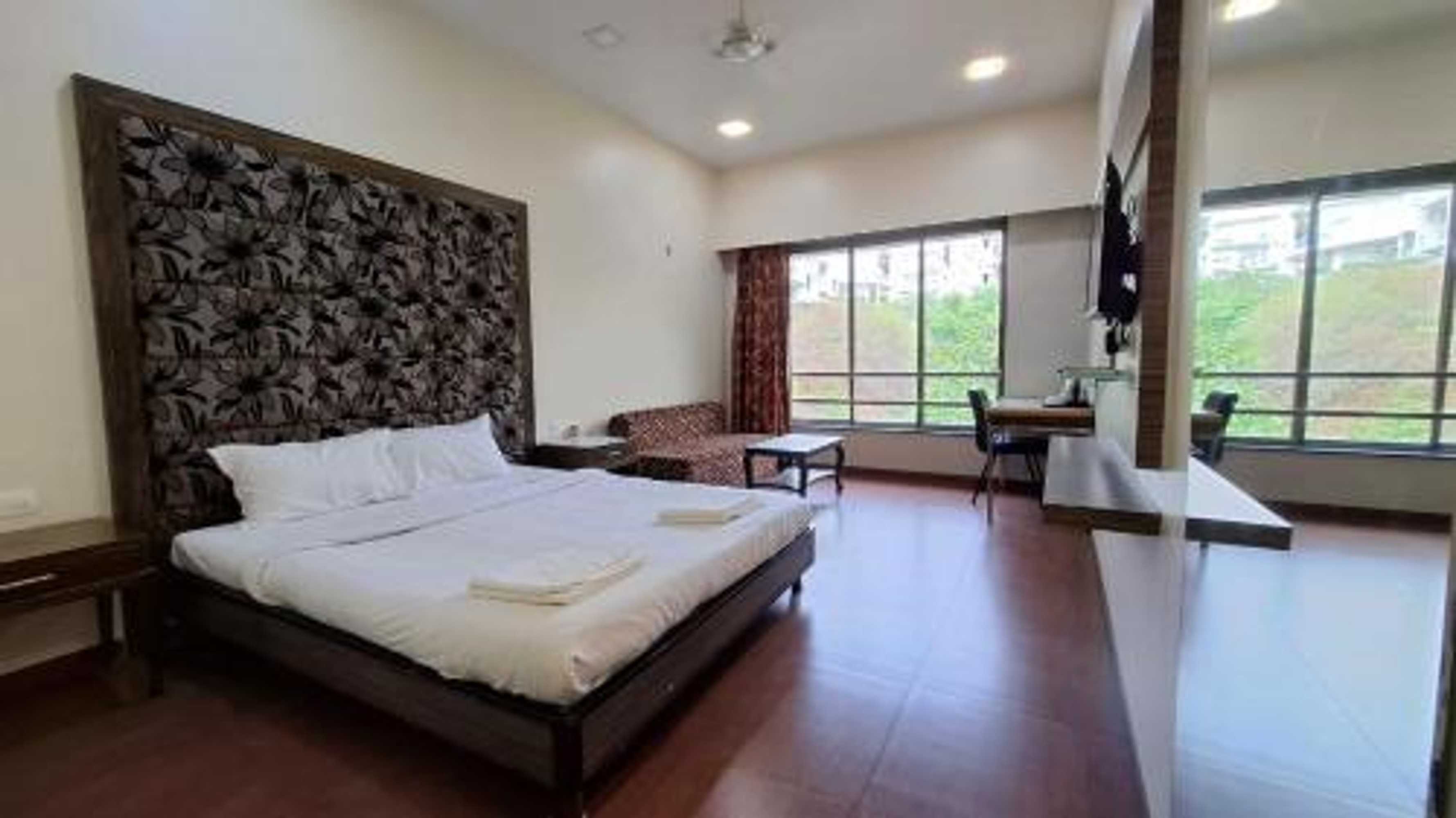 Gift card for Hotel Lalit Inn Gift card for Hotel Lalit Inn