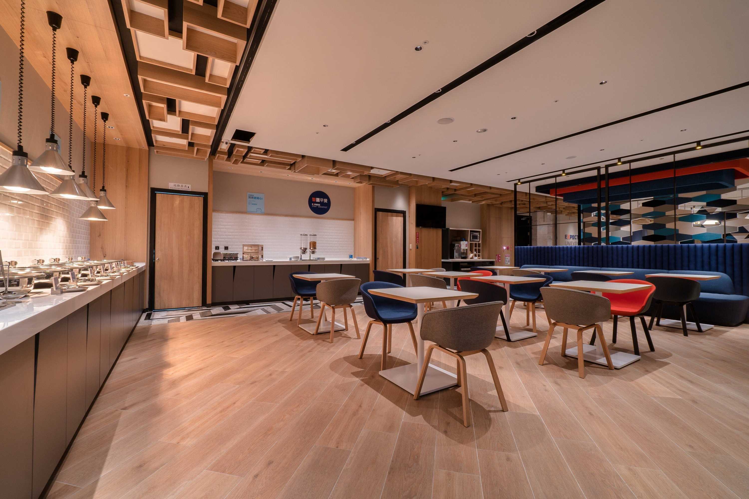 Gift card for Holiday Inn Express Chiayi by Ihg Gift card for Holiday Inn Express Chiayi by Ihg