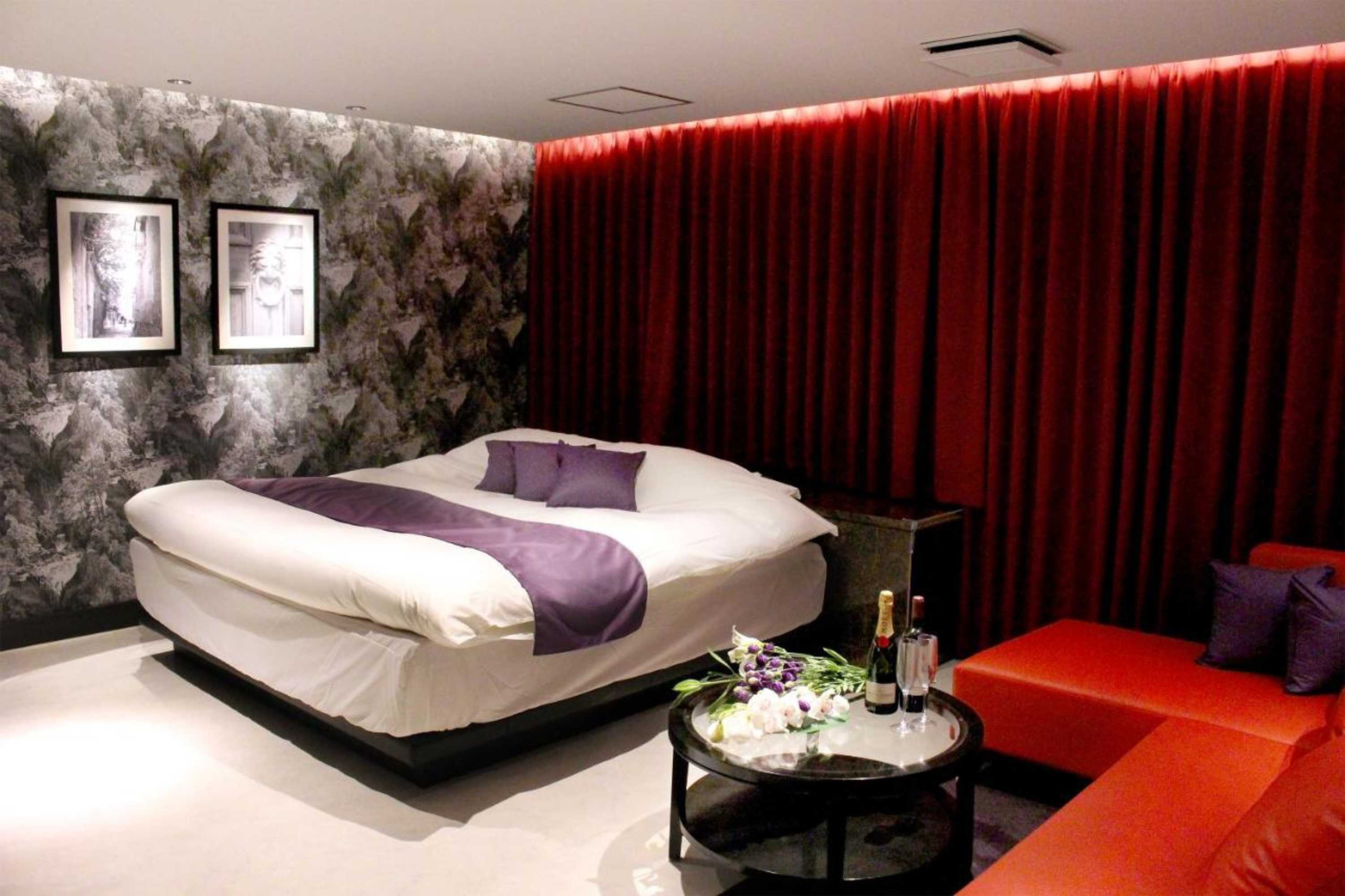 Gift card for Hotel Love Modern