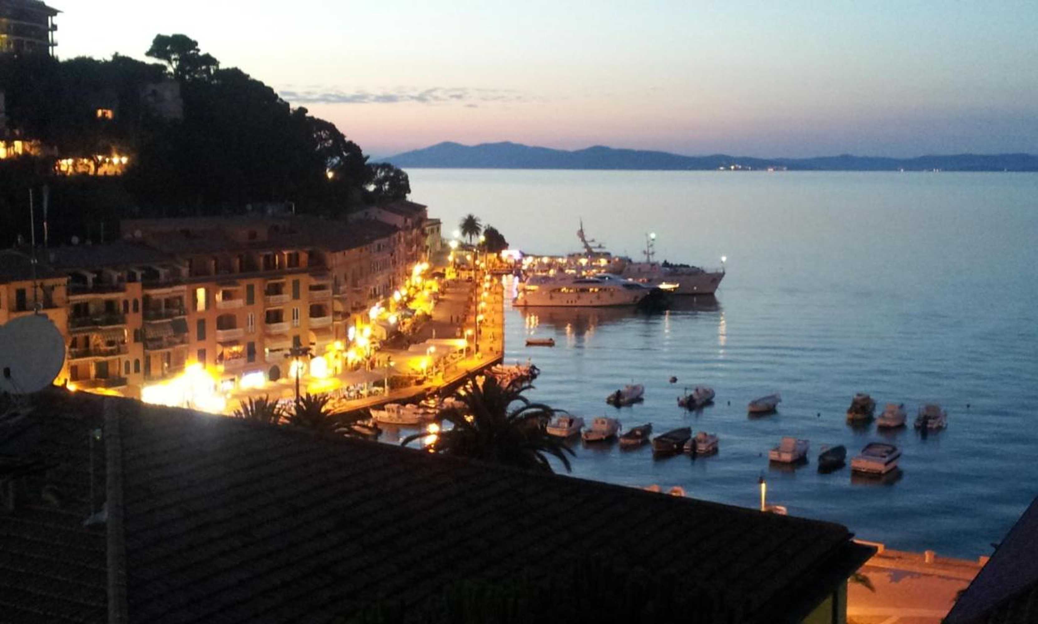 Gift card for Hotel Week End