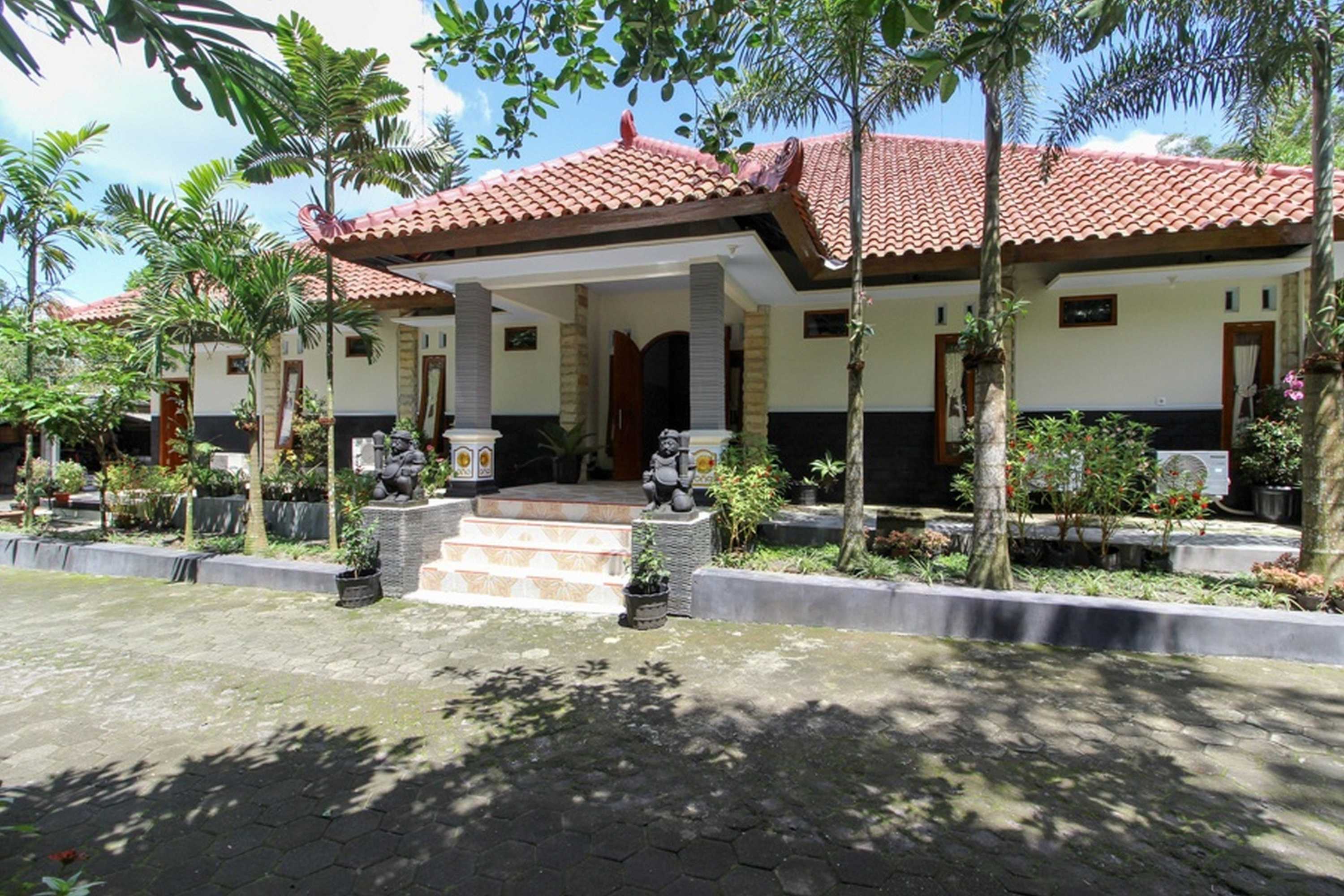Gift card for Reddoorz Near Museum Gunung Merapi Gift card for Reddoorz Near Museum Gunung Merapi