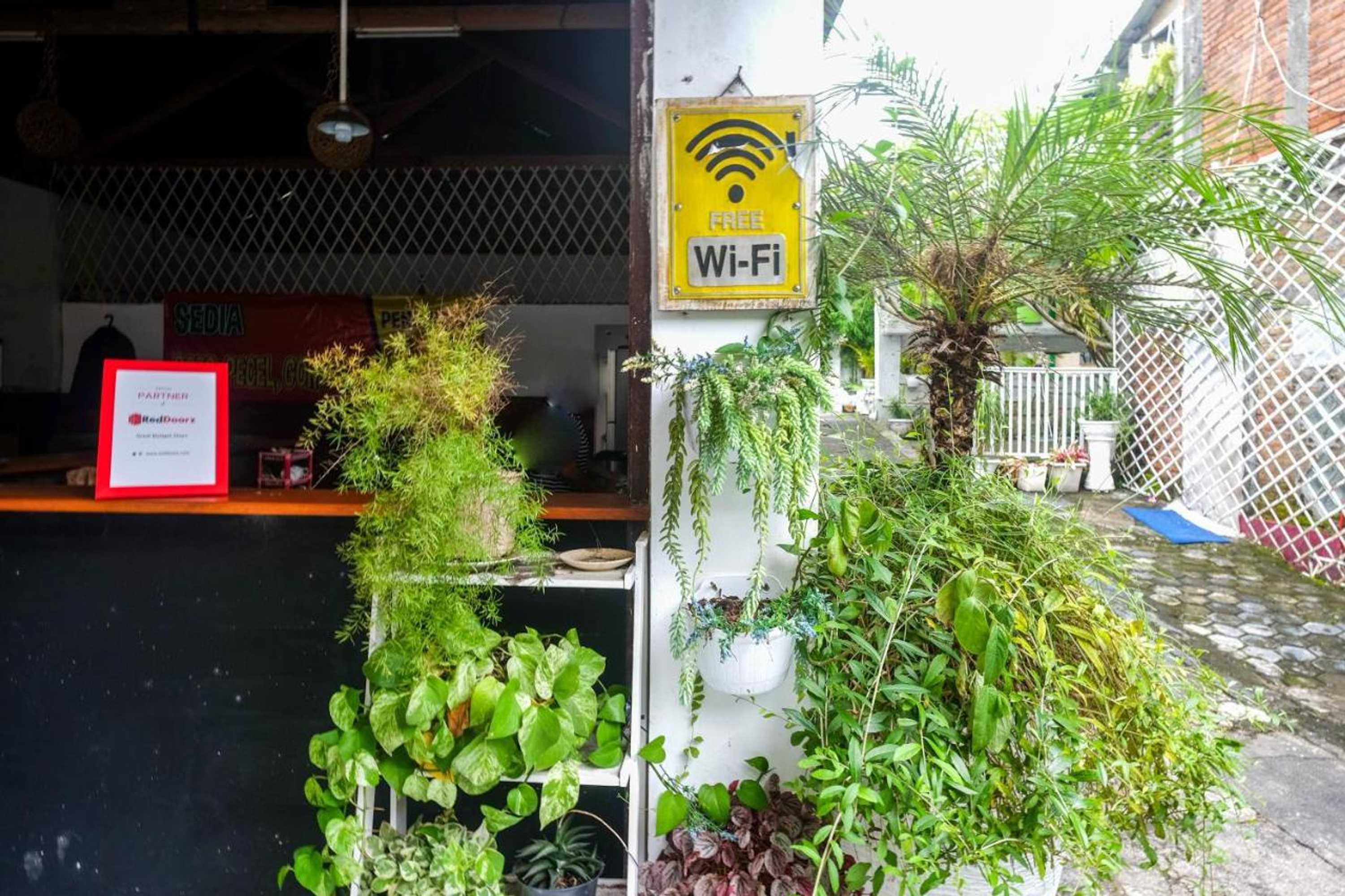 Gift card for Reddoorz at Paris Ocean