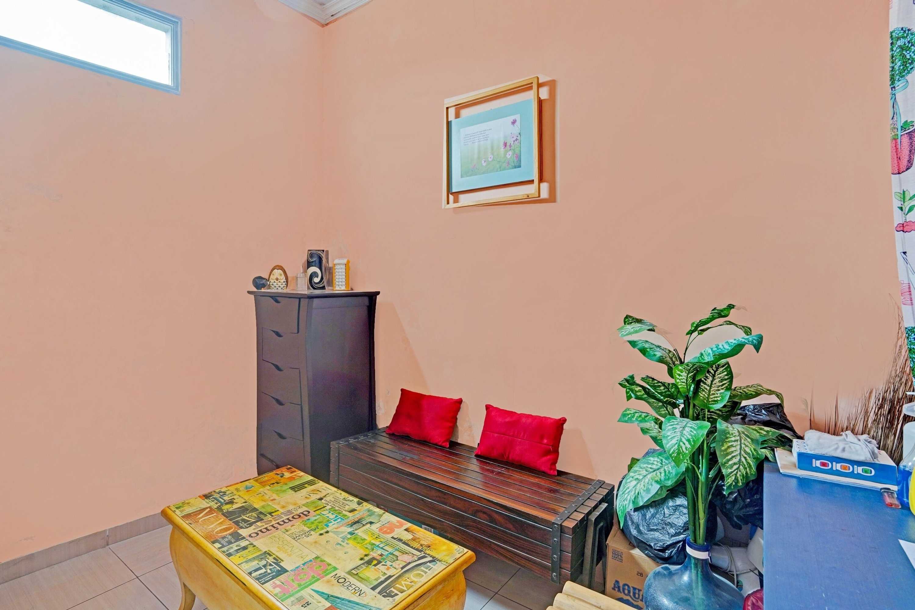 Gift card for Oyo 90234 Dhoho Family Guest House