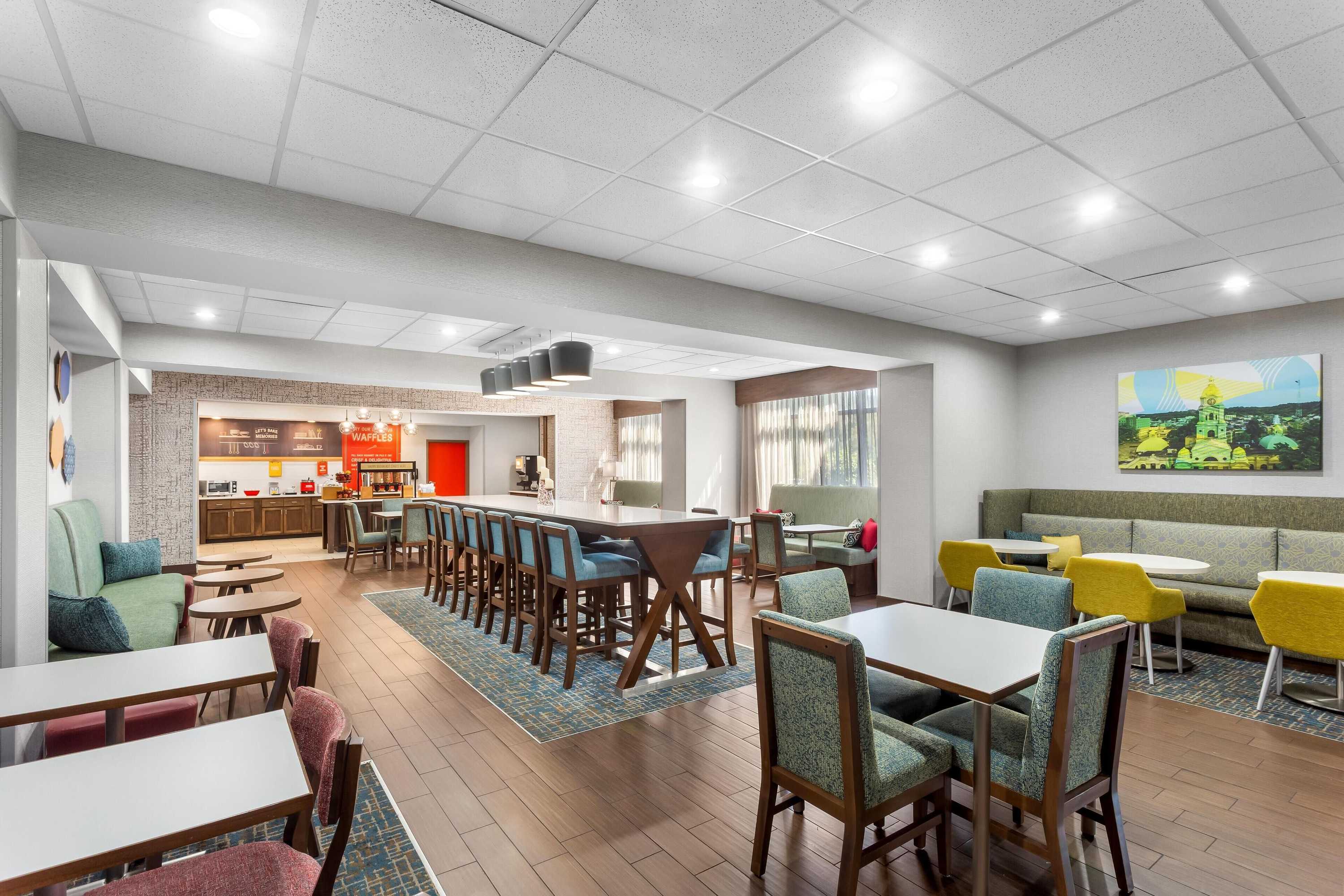 Gift card for Hampton Inn Huntington University Area