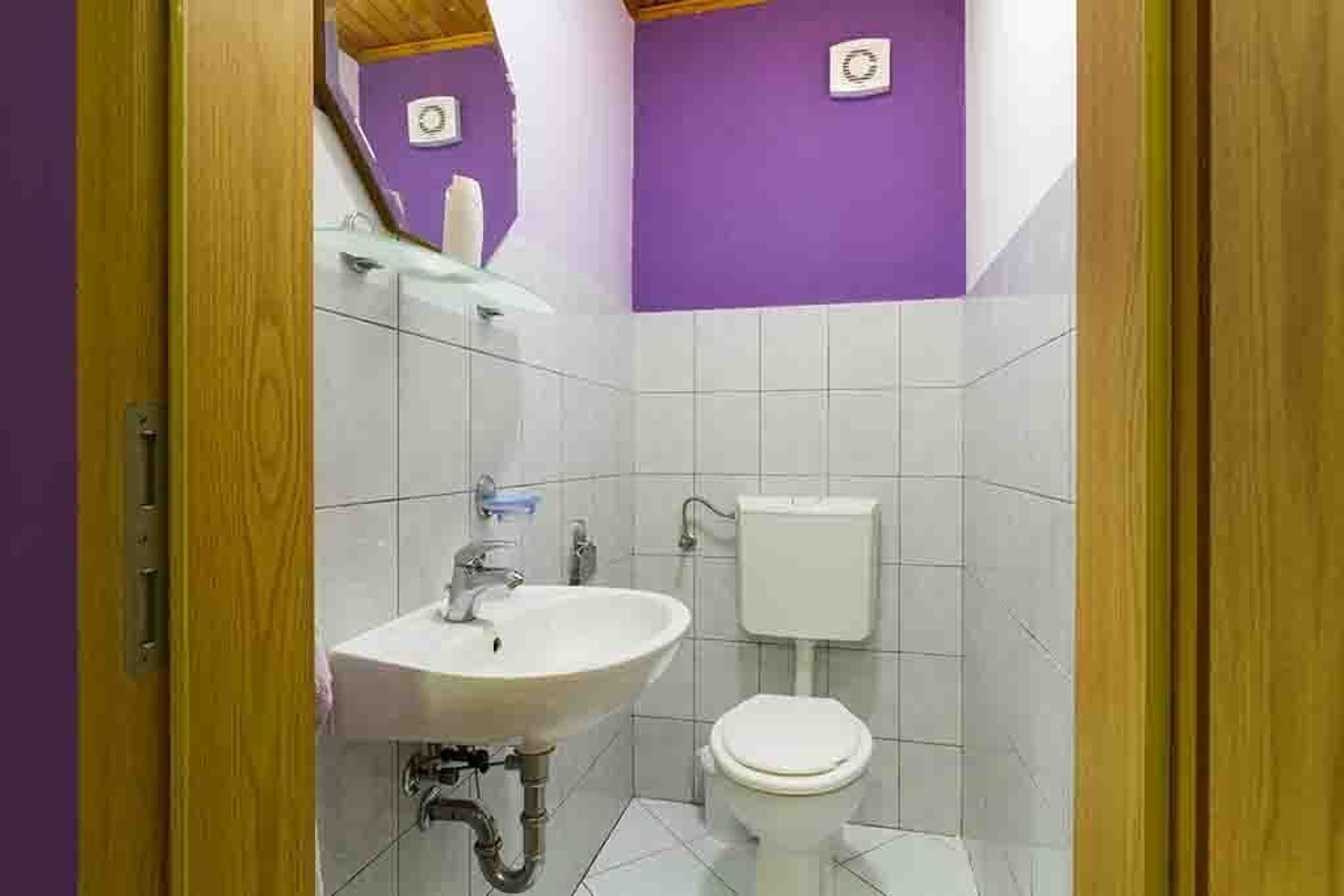 Gift card for Holiday House Emily With a Pool