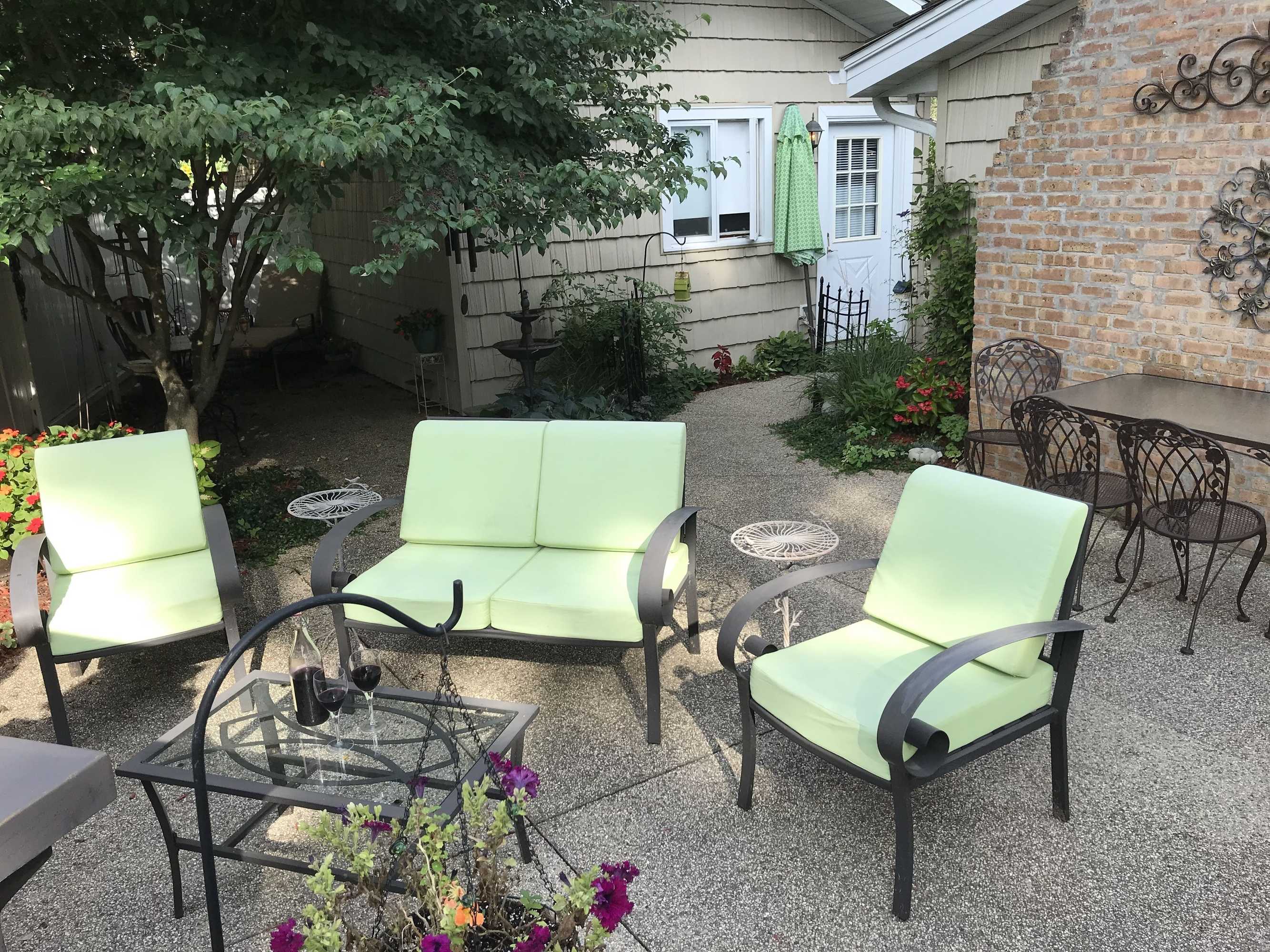 Gift card for 1810 Emerson House Bed & Breakfast - Adults Only Gift card for 1810 Emerson House Bed & Breakfast - Adults Only