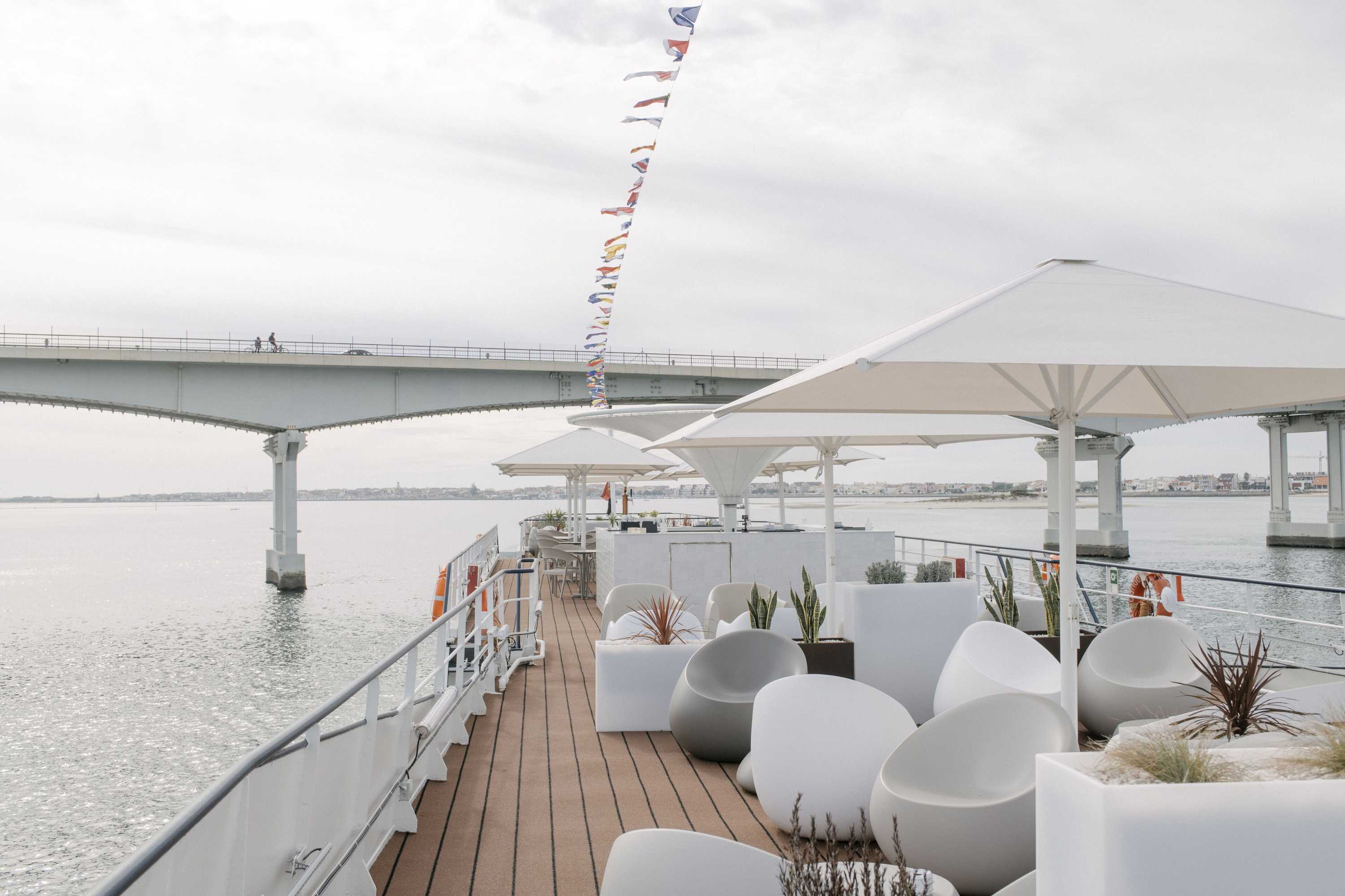 Gift card for Costa do Sal - Boat Lounge Hotel Gift card for Costa do Sal - Boat Lounge Hotel