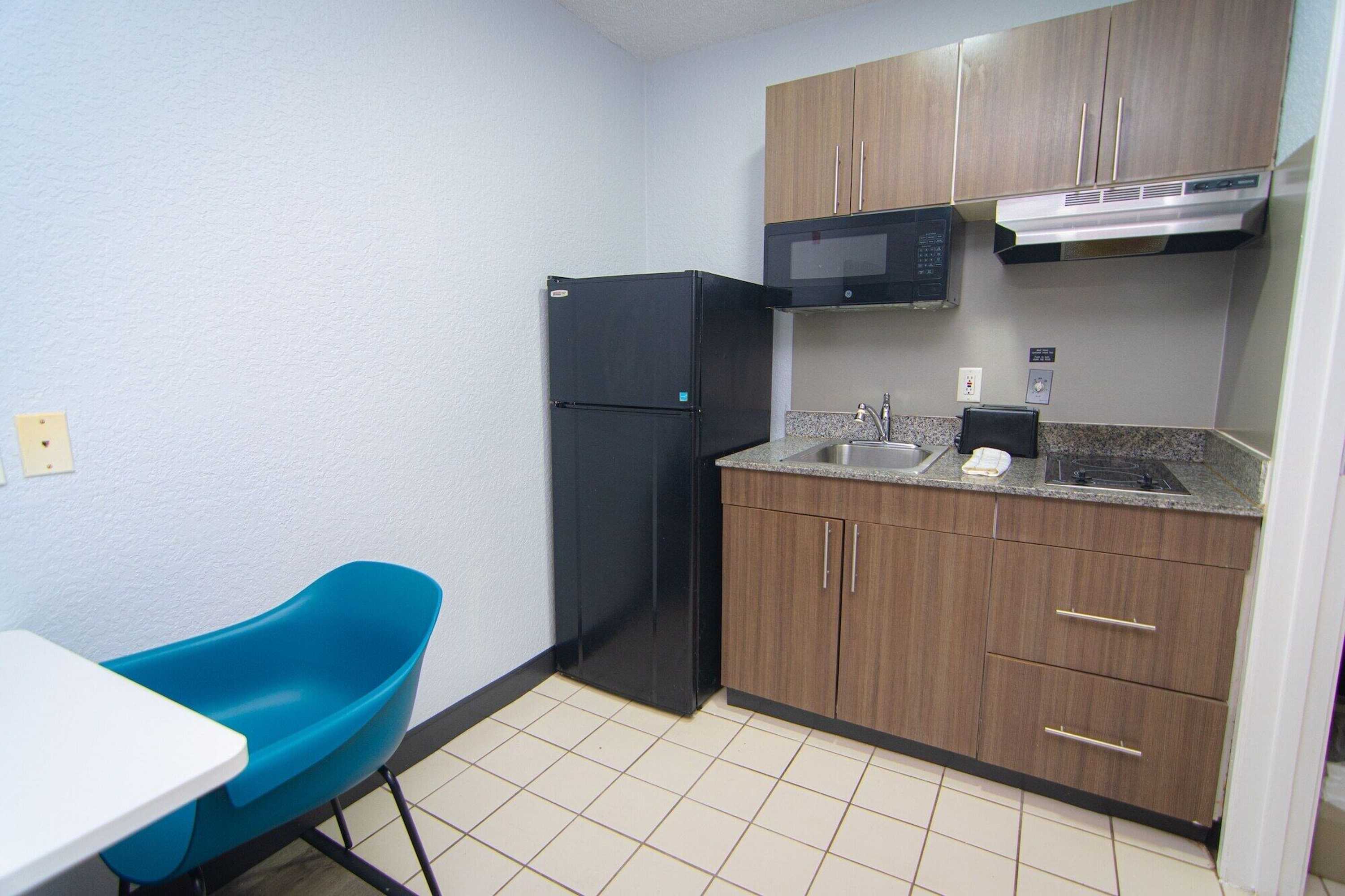 Gift card for Studio 6 Extended Stay - West Palm Beach, FL Gift card for Studio 6 Extended Stay - West Palm Beach, FL