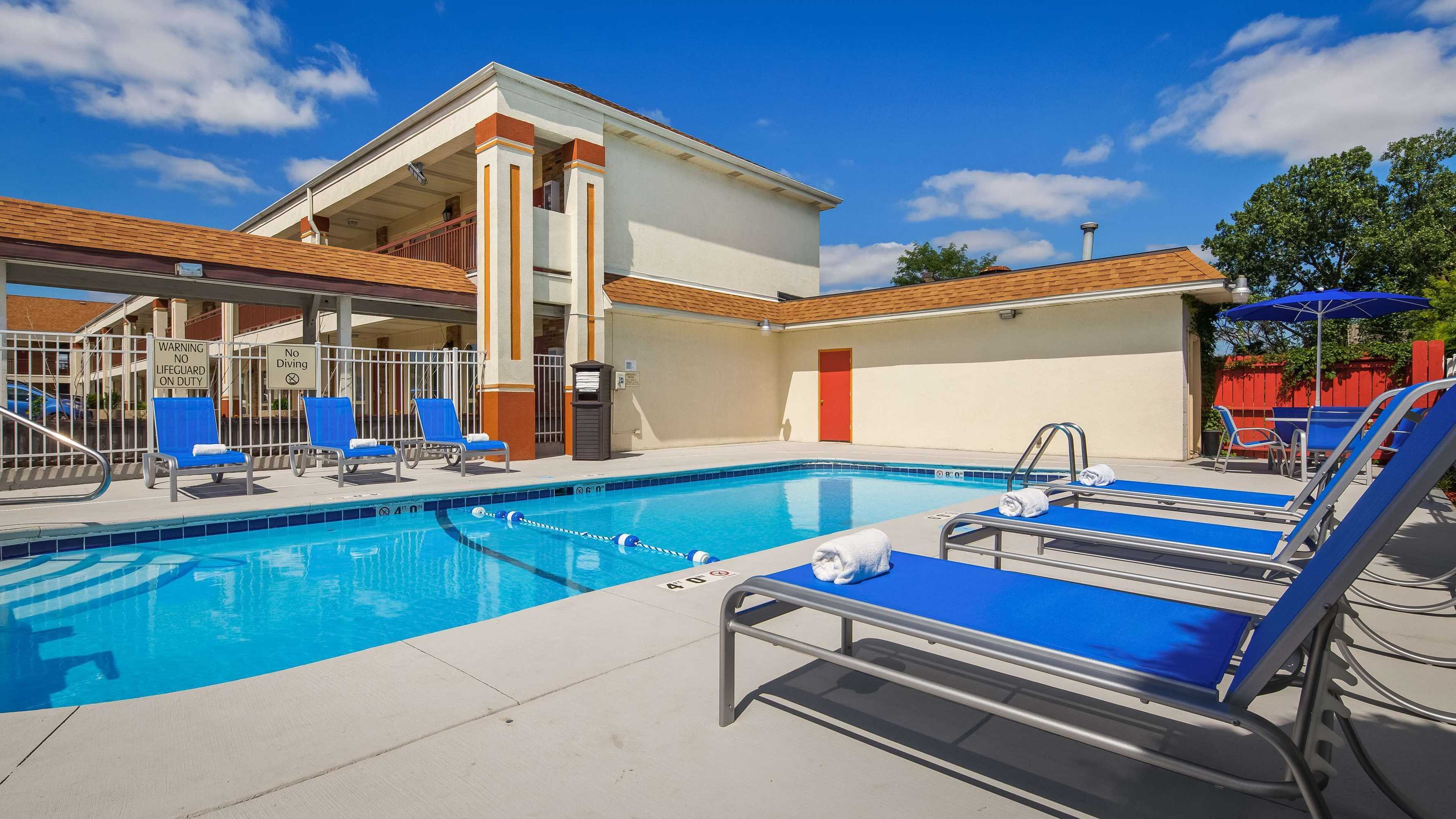 Gift card for Days Inn by Wyndham St. Charles IL Gift card for Days Inn by Wyndham St. Charles IL