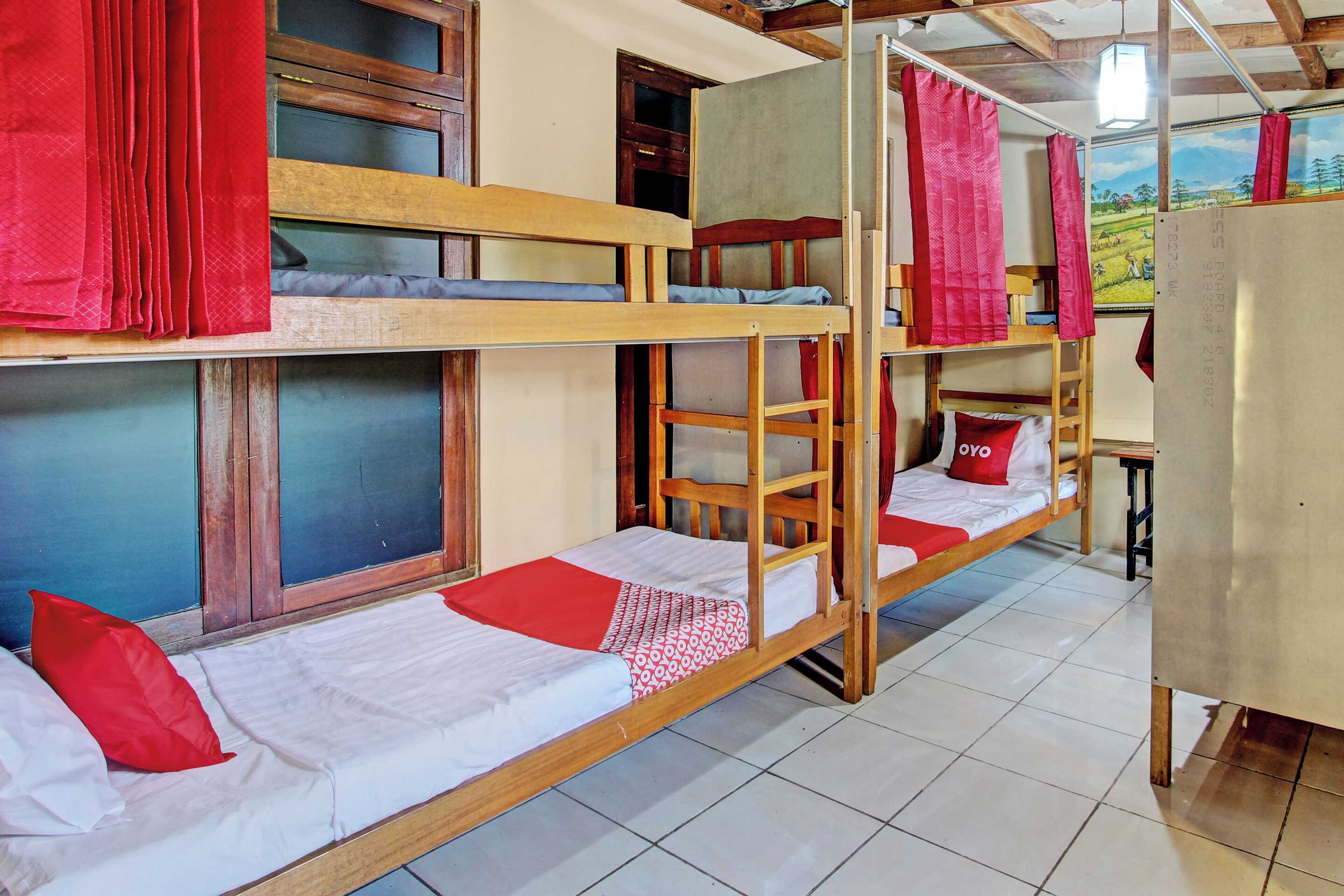 Gift card for Oyo 92851 Homestay Borobudur Specpacker Syariah Gift card for Oyo 92851 Homestay Borobudur Specpacker Syariah
