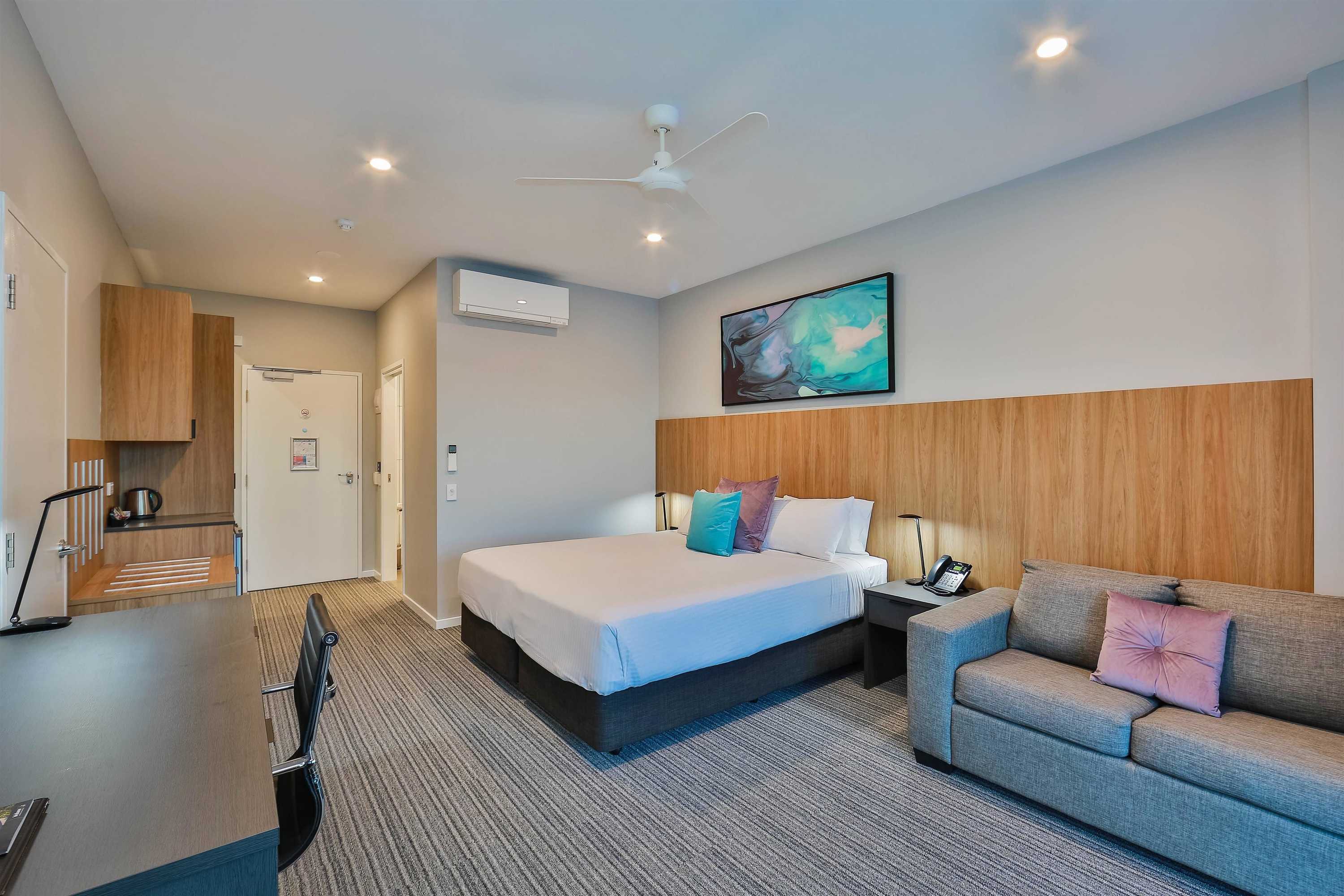 Gift card for Best Western Plus North Lakes Hotel Gift card for Best Western Plus North Lakes Hotel