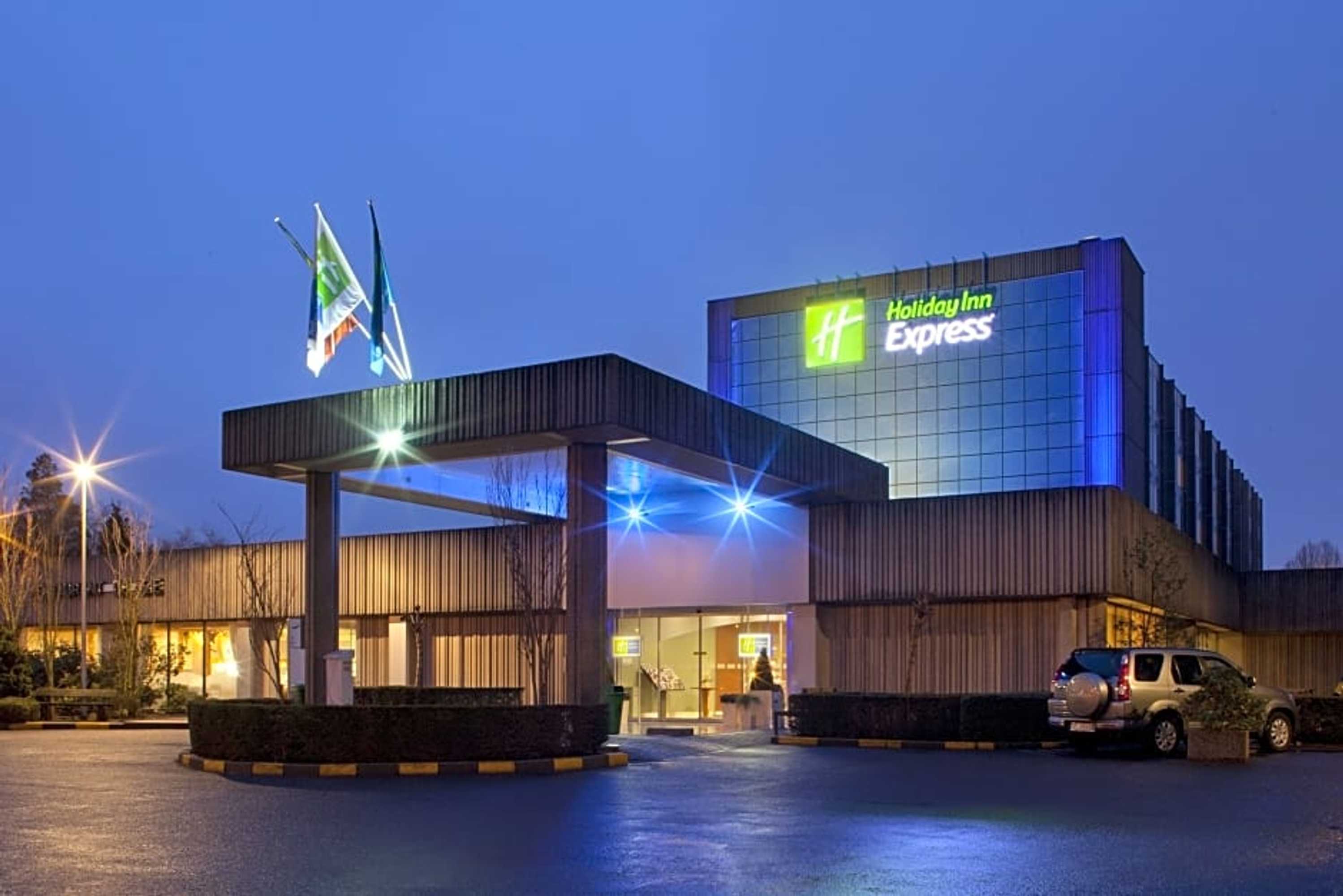 Gift card for Holiday Inn Express & Suites Ghent by Ihg Gift card for Holiday Inn Express & Suites Ghent by Ihg