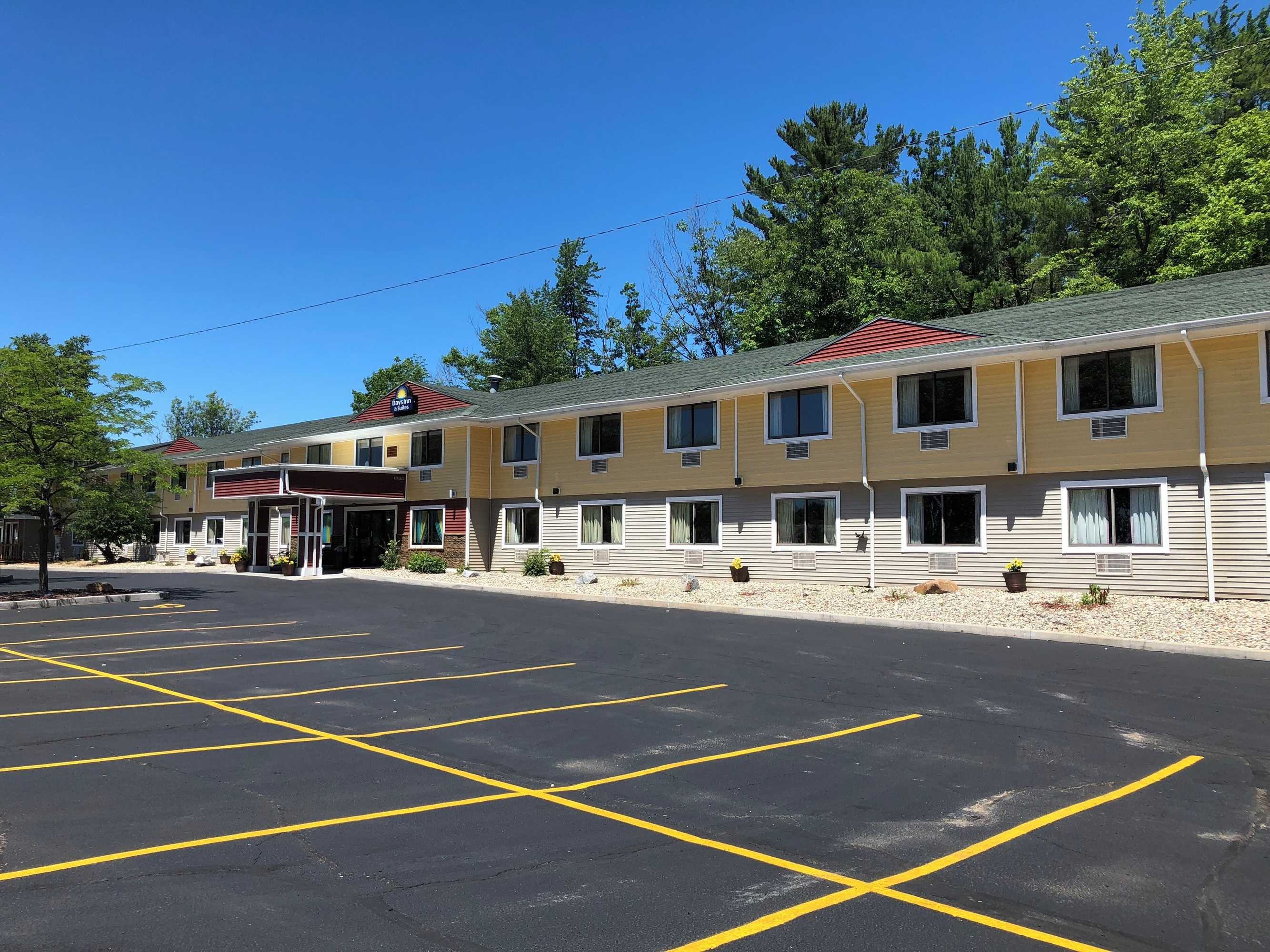 Gift card for Days Inn & Suites by Wyndham Stevens Point Gift card for Days Inn & Suites by Wyndham Stevens Point