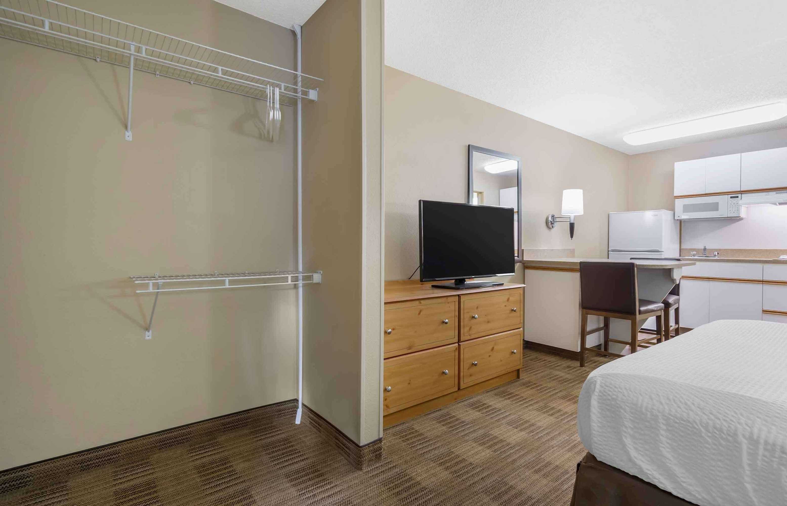 Gift card for Extended Stay America Suites Seattle Bellevue Factoria Gift card for Extended Stay America Suites Seattle Bellevue Factoria