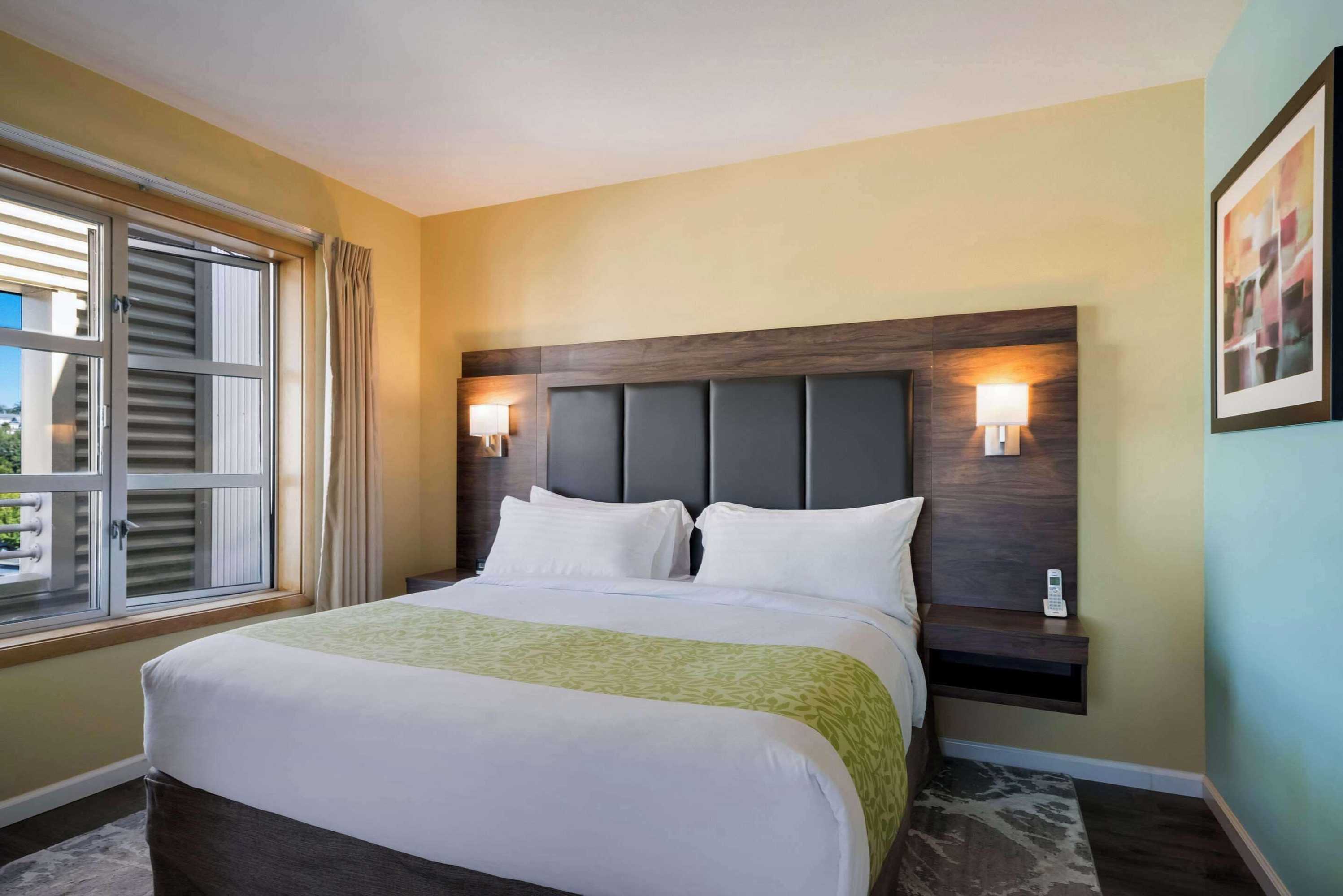 Gift card for Inn at Port Gardner-Everett Waterfront, Ascend Hotel Collection Gift card for Inn at Port Gardner-Everett Waterfront, Ascend Hotel Collection